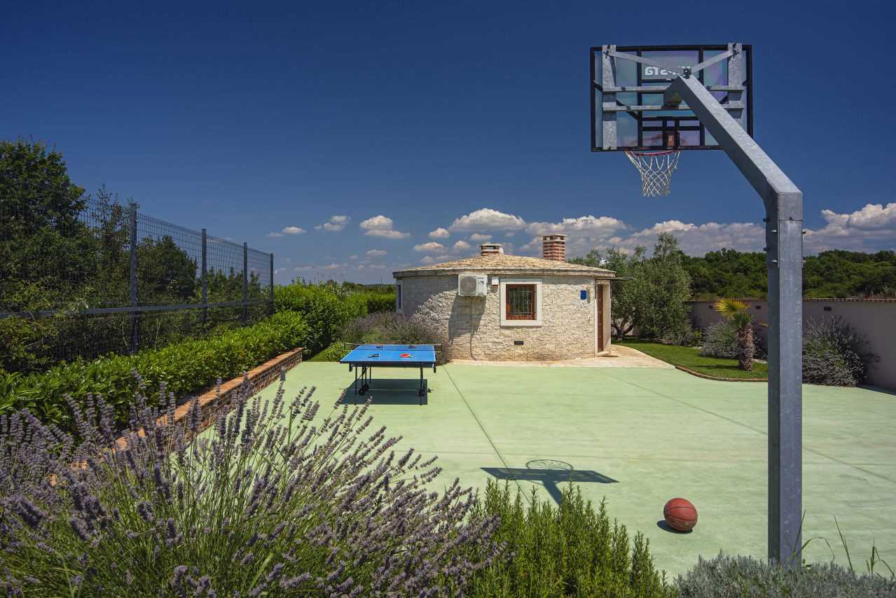 Villa Kazun