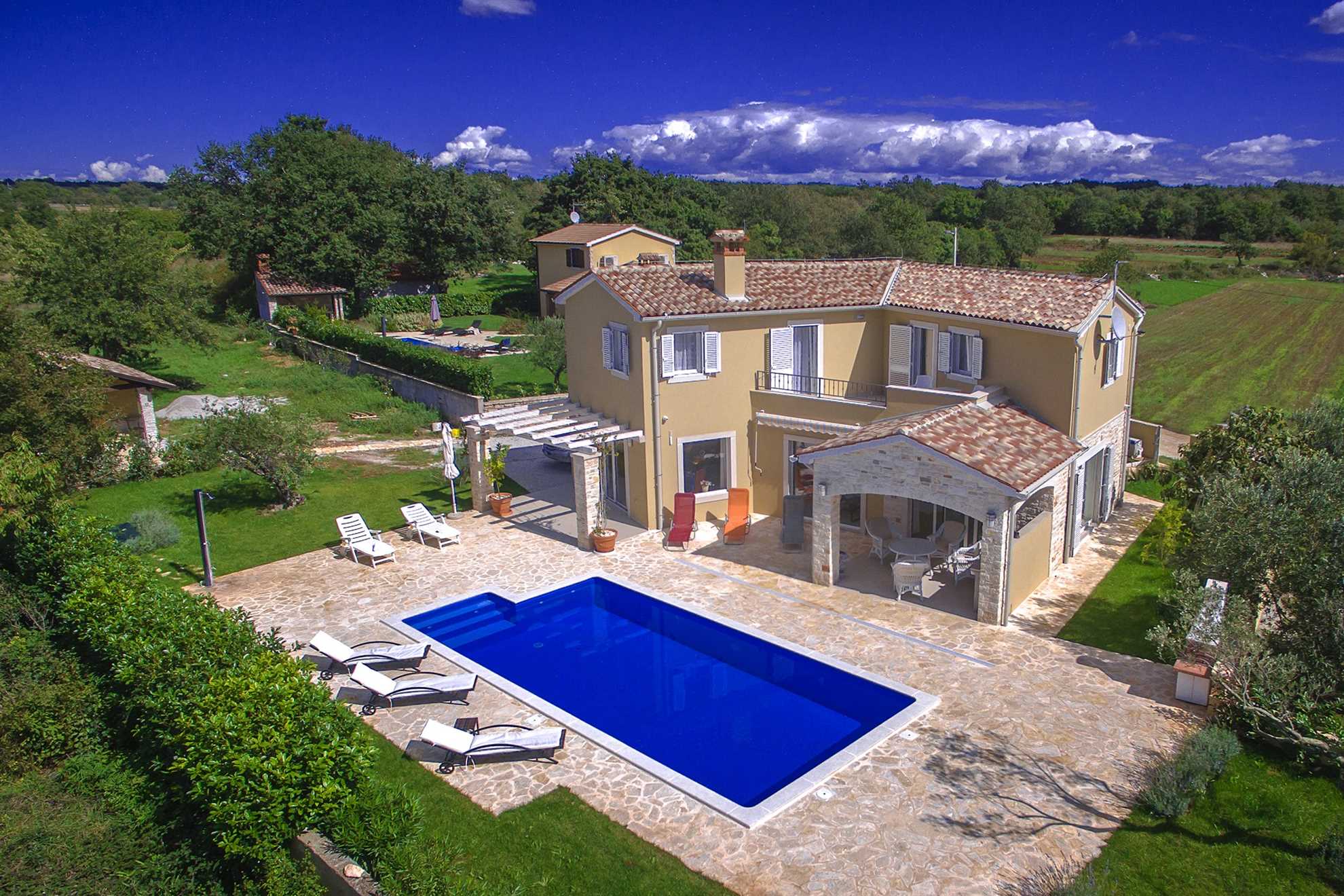 Villa Larisa