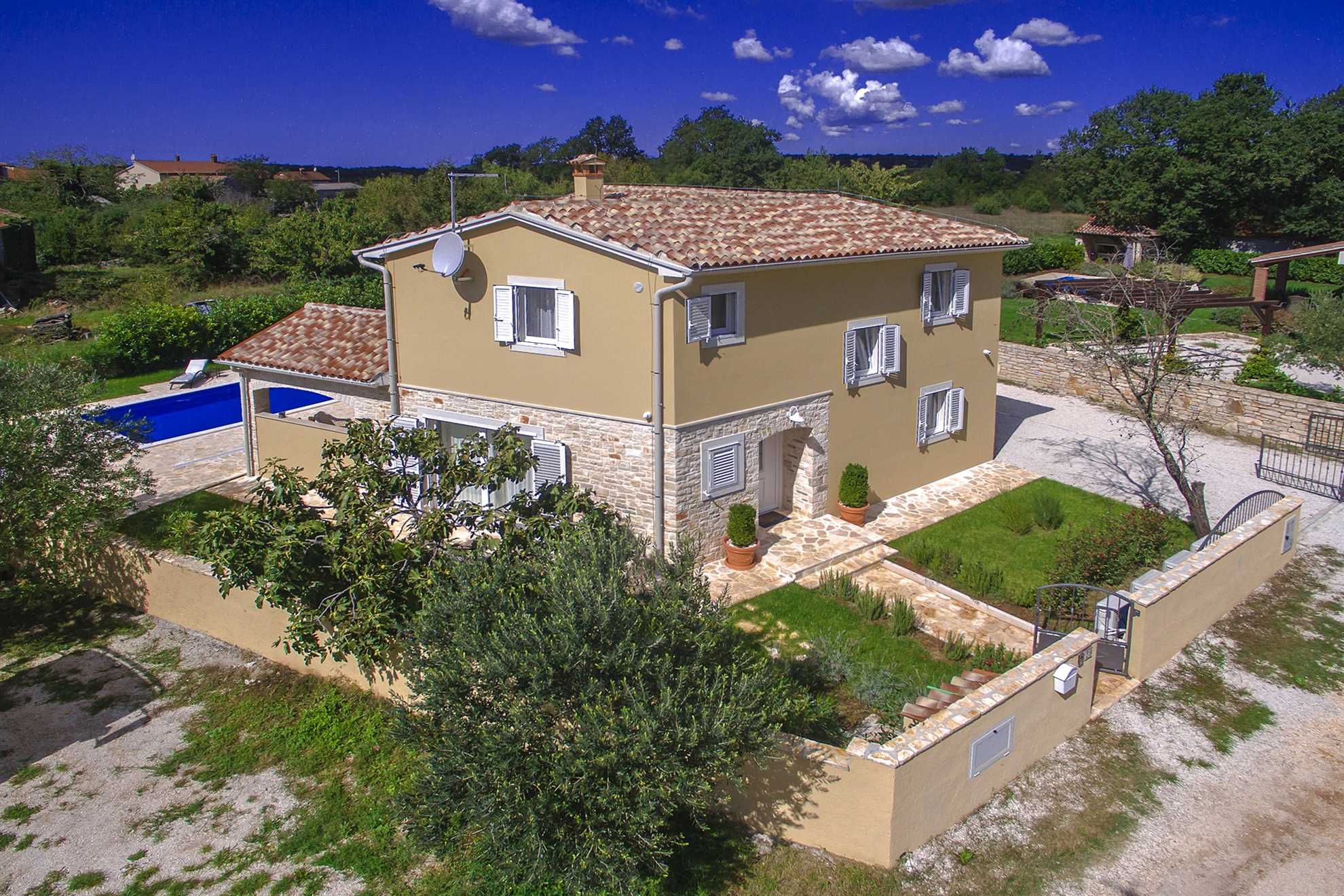 Villa Larisa