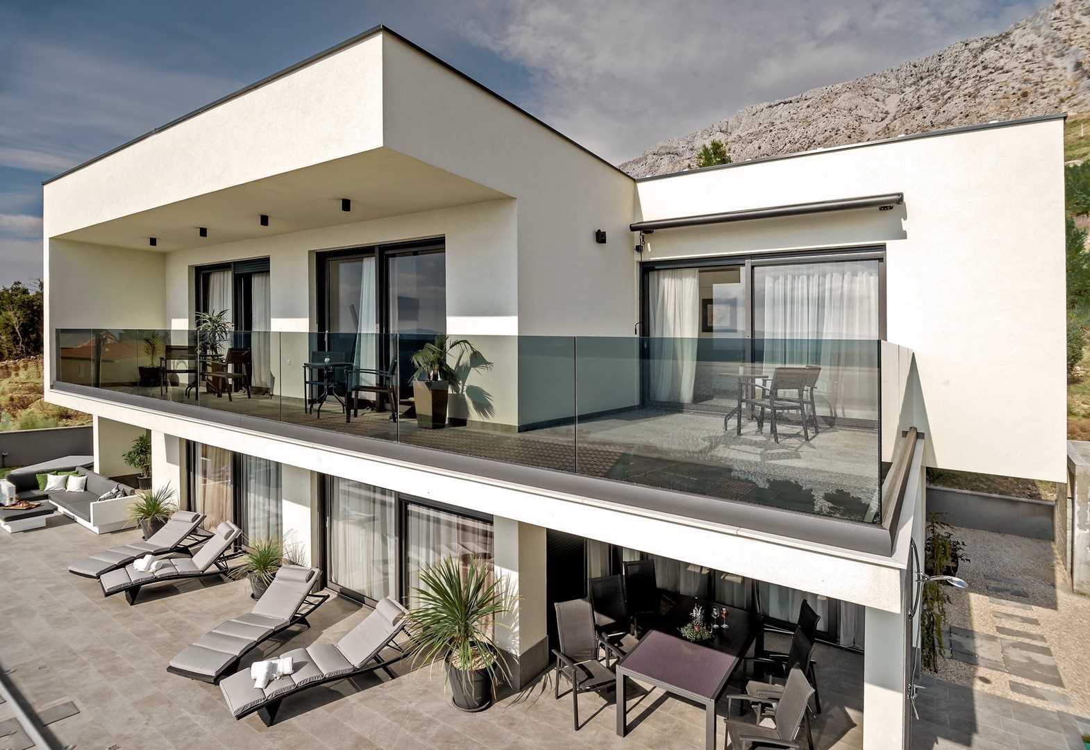 Villa Happiness