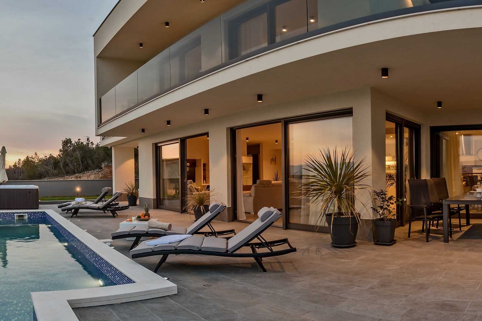 Villa Happiness
