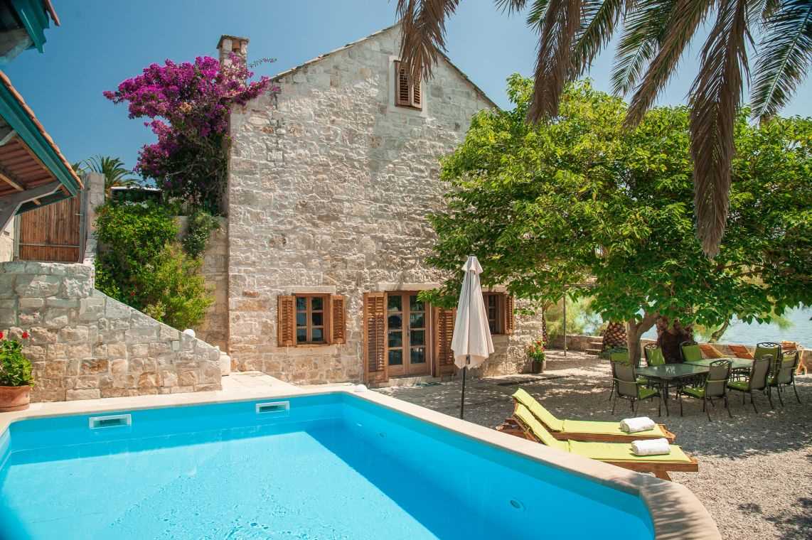Beachfront Villa Mare Orebic - 1918256