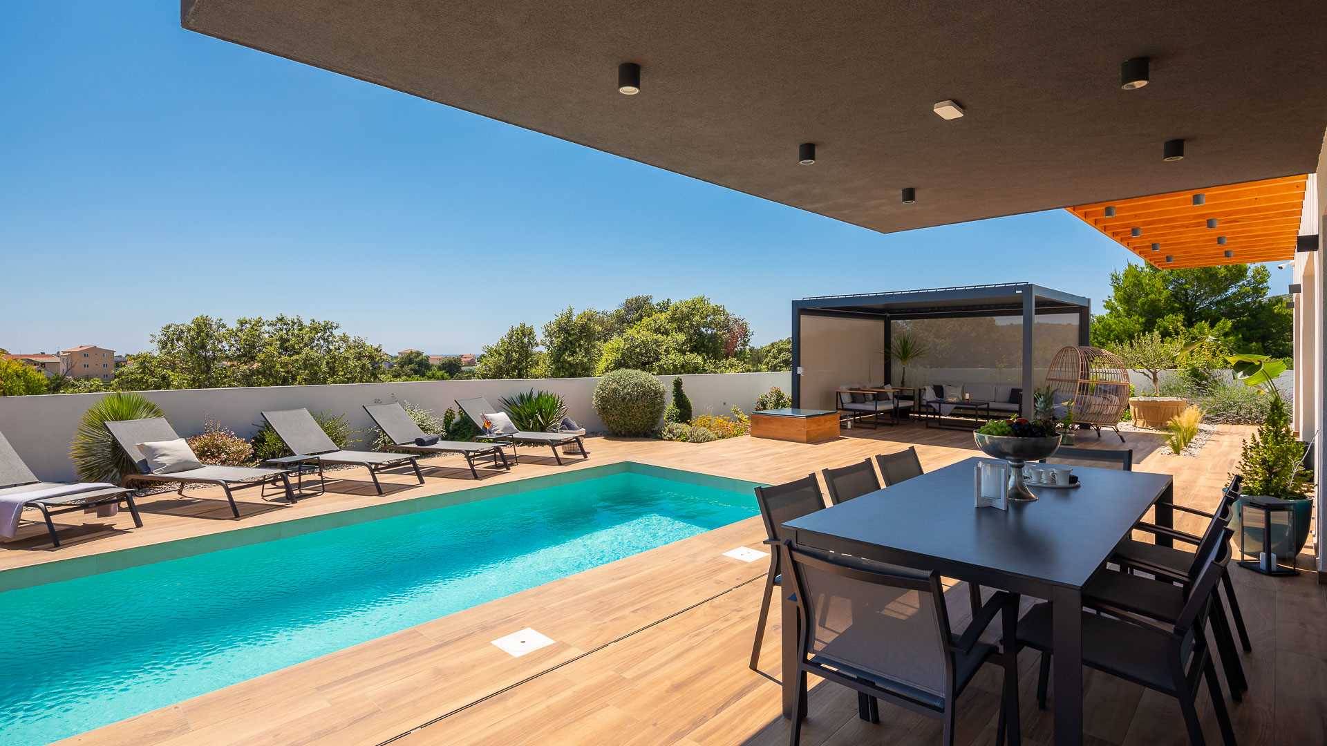 Villa Lux Indigo