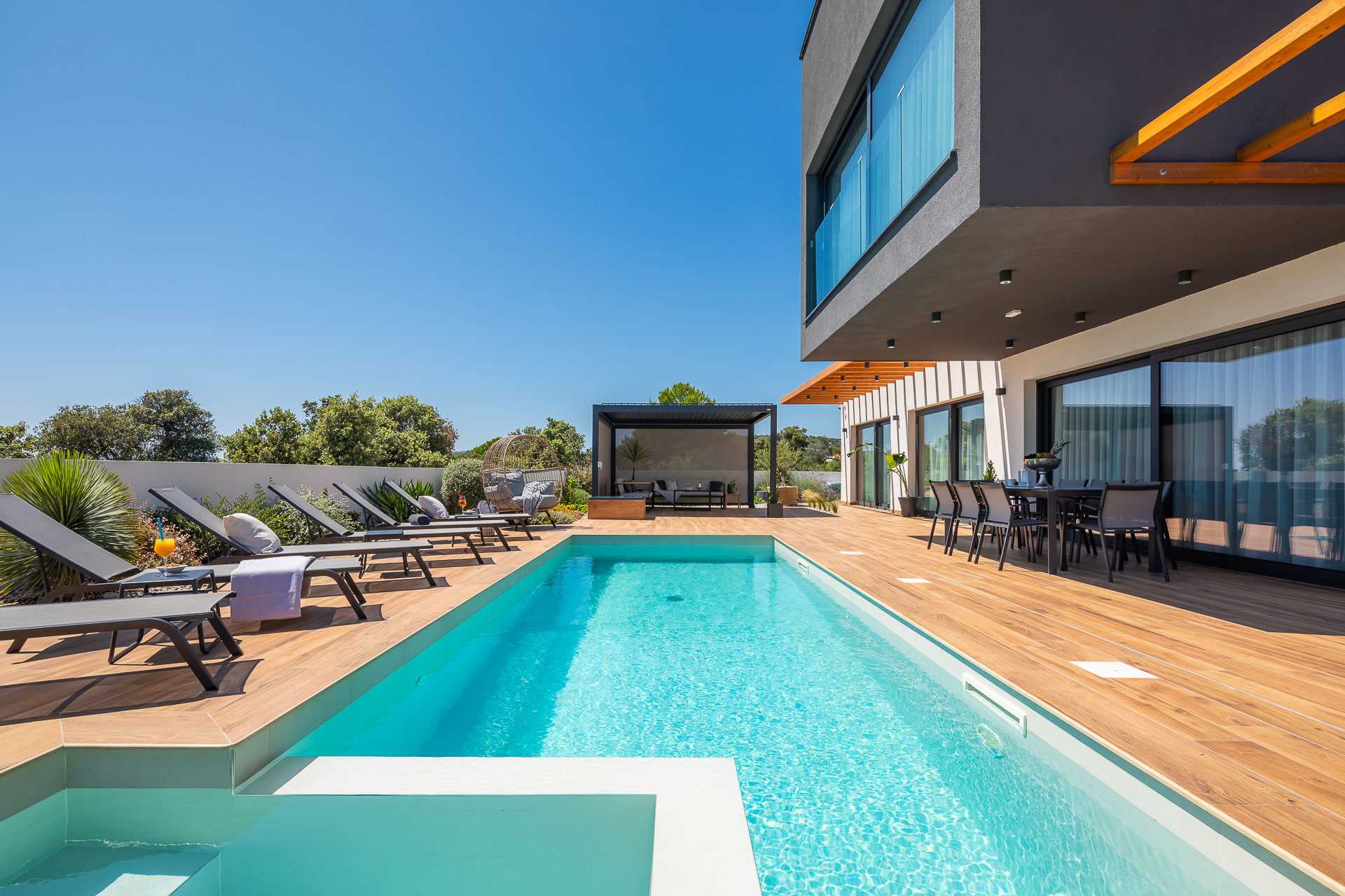 Villa Lux Indigo