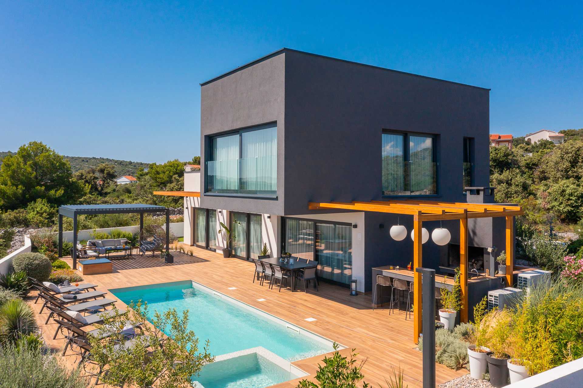 Villa Lux Indigo