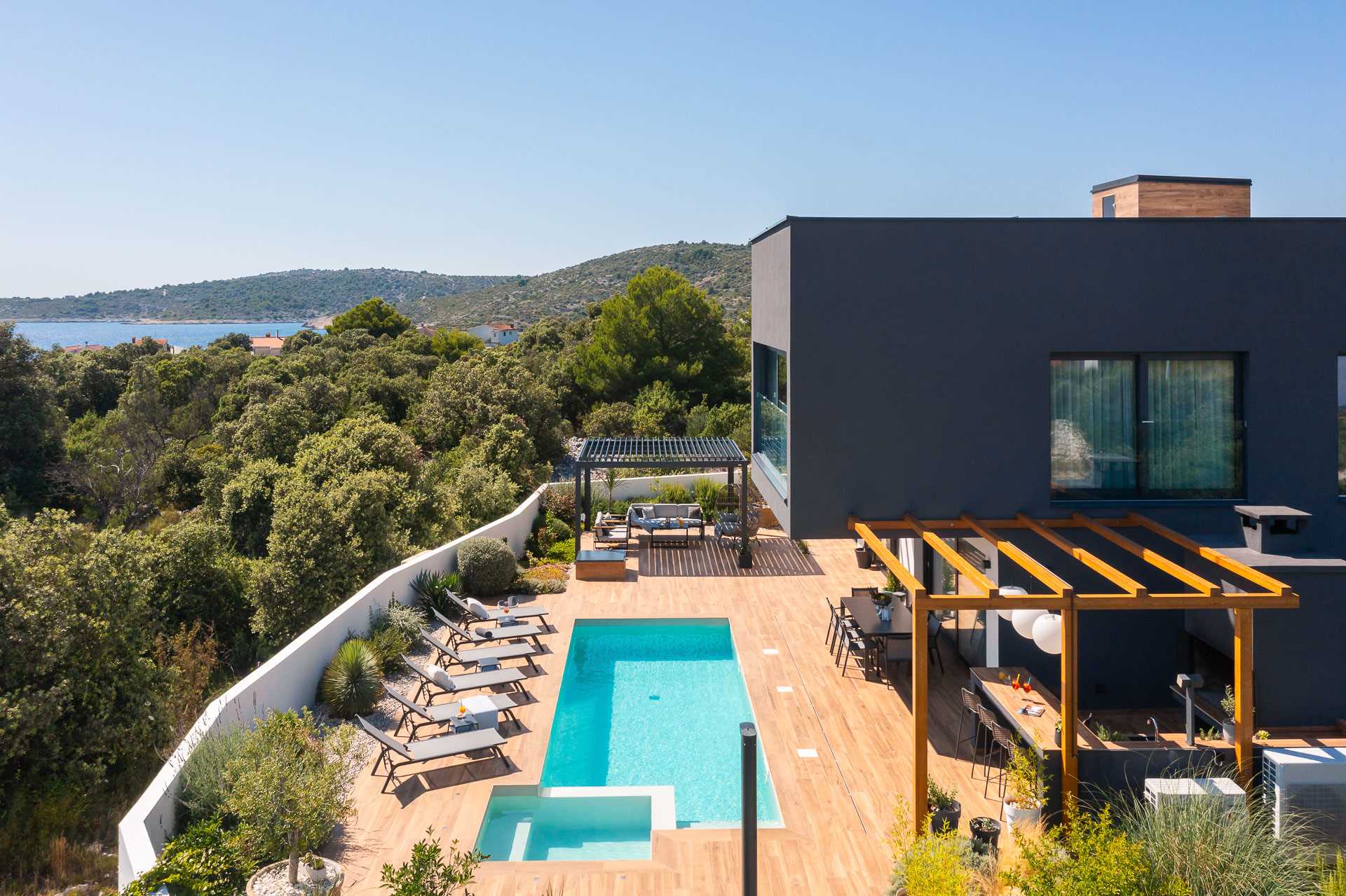 Villa Lux Indigo