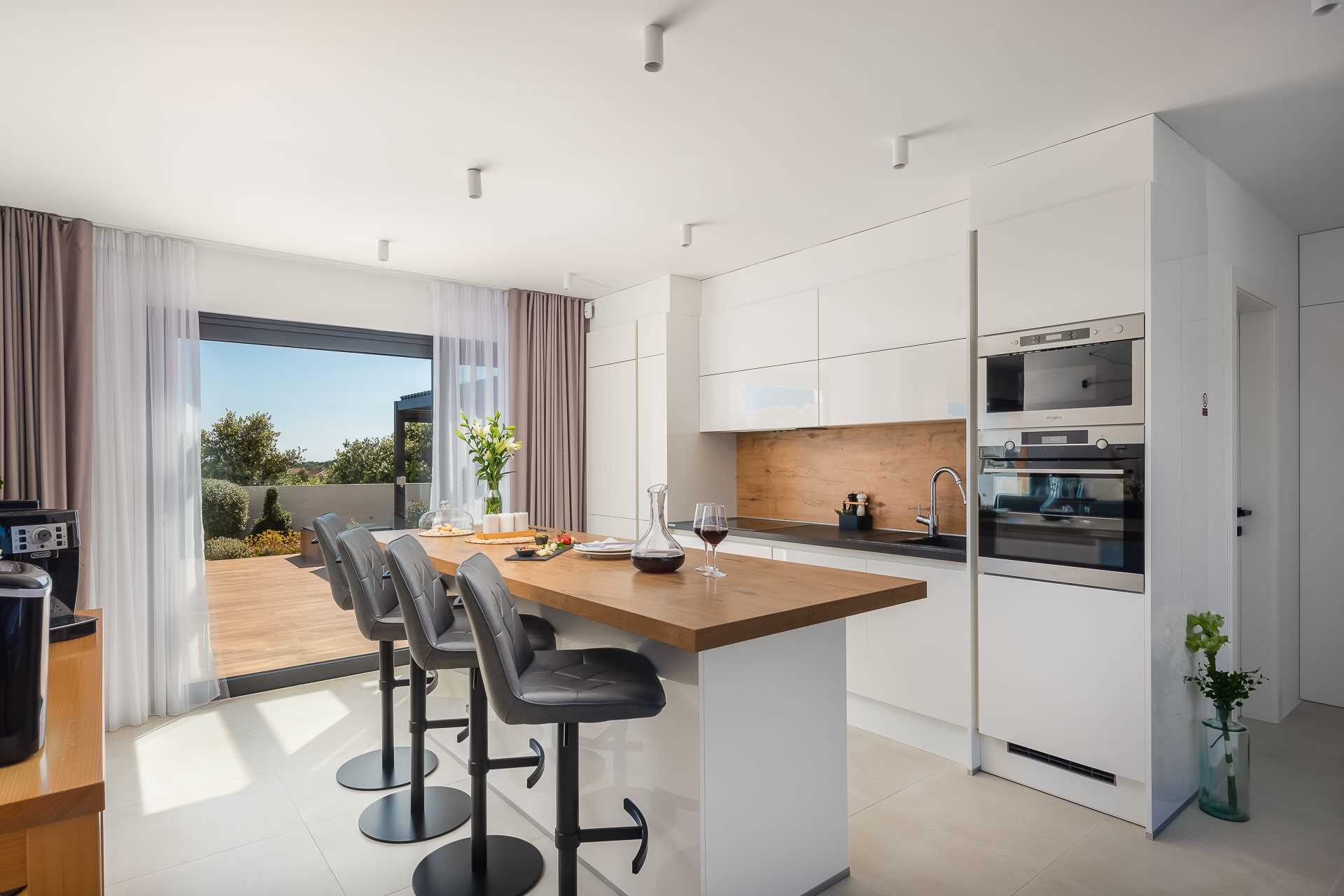 Villa Lux Indigo