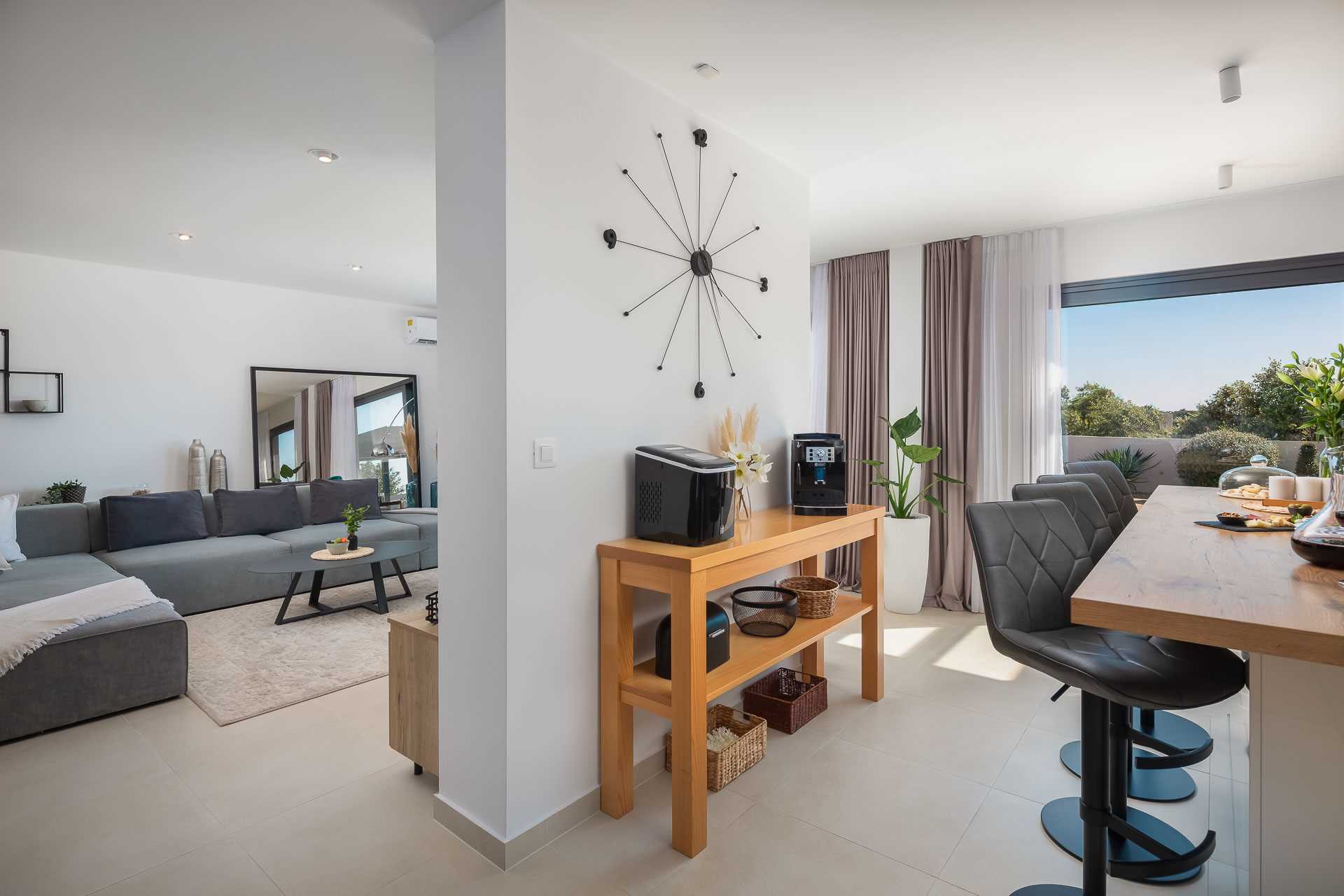 Villa Lux Indigo