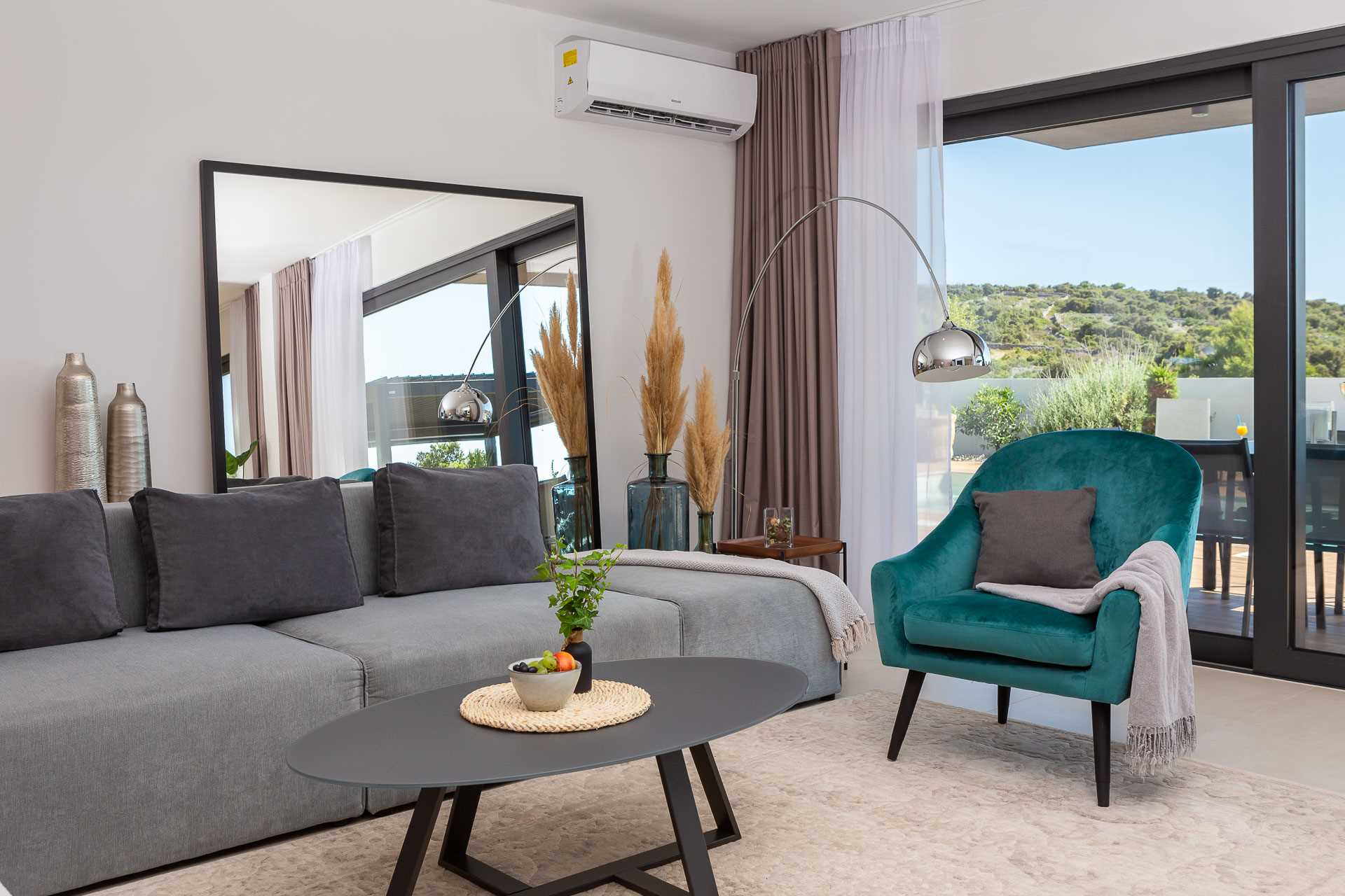 Villa Lux Indigo