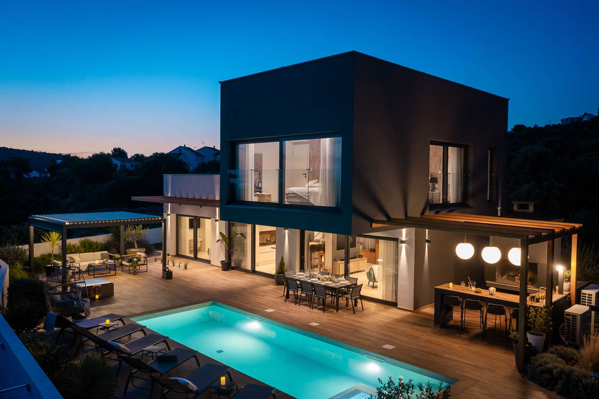 Villa Lux Indigo