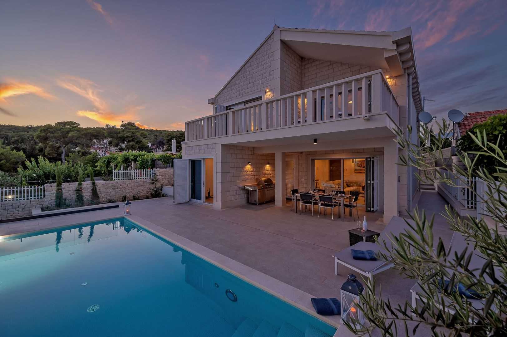 Villa View Sumartin