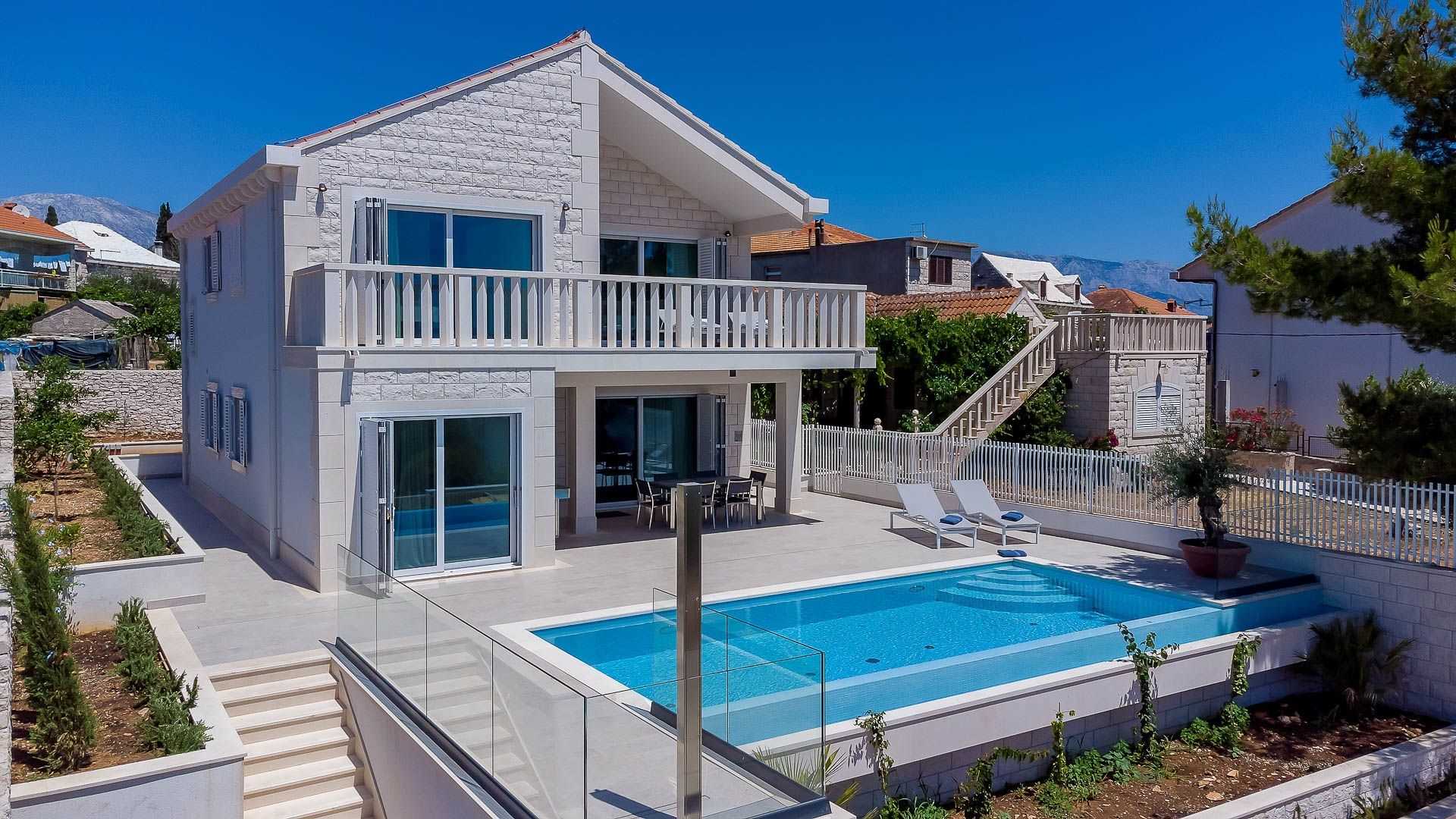 Villa View Sumartin