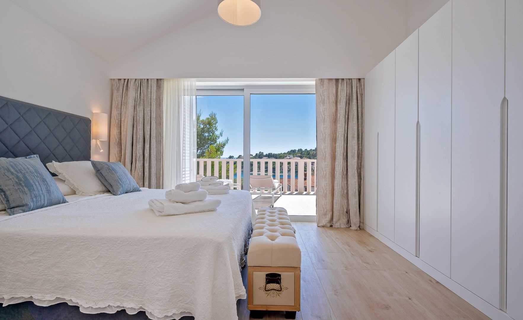 Villa View Sumartin