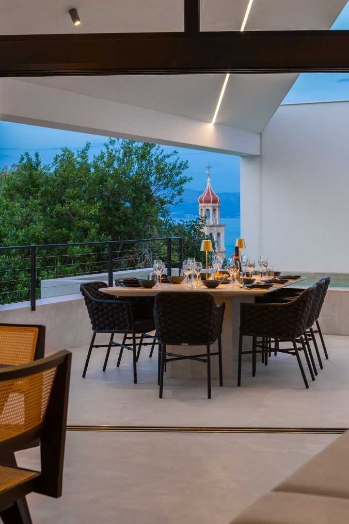 Villa Sebastian