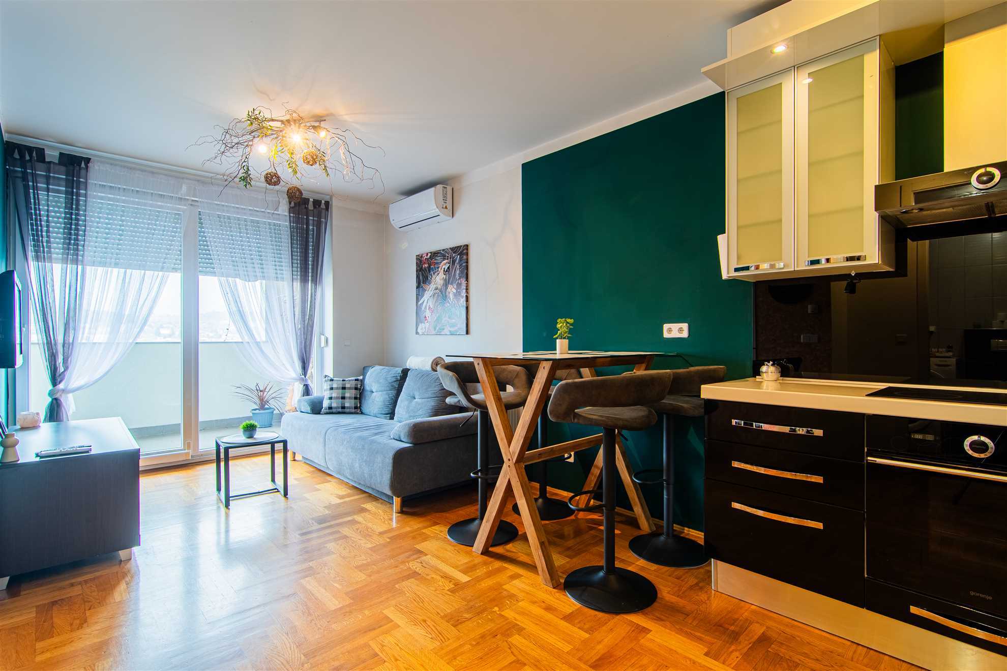 [114] Zagrebačka cesta 128 [114]