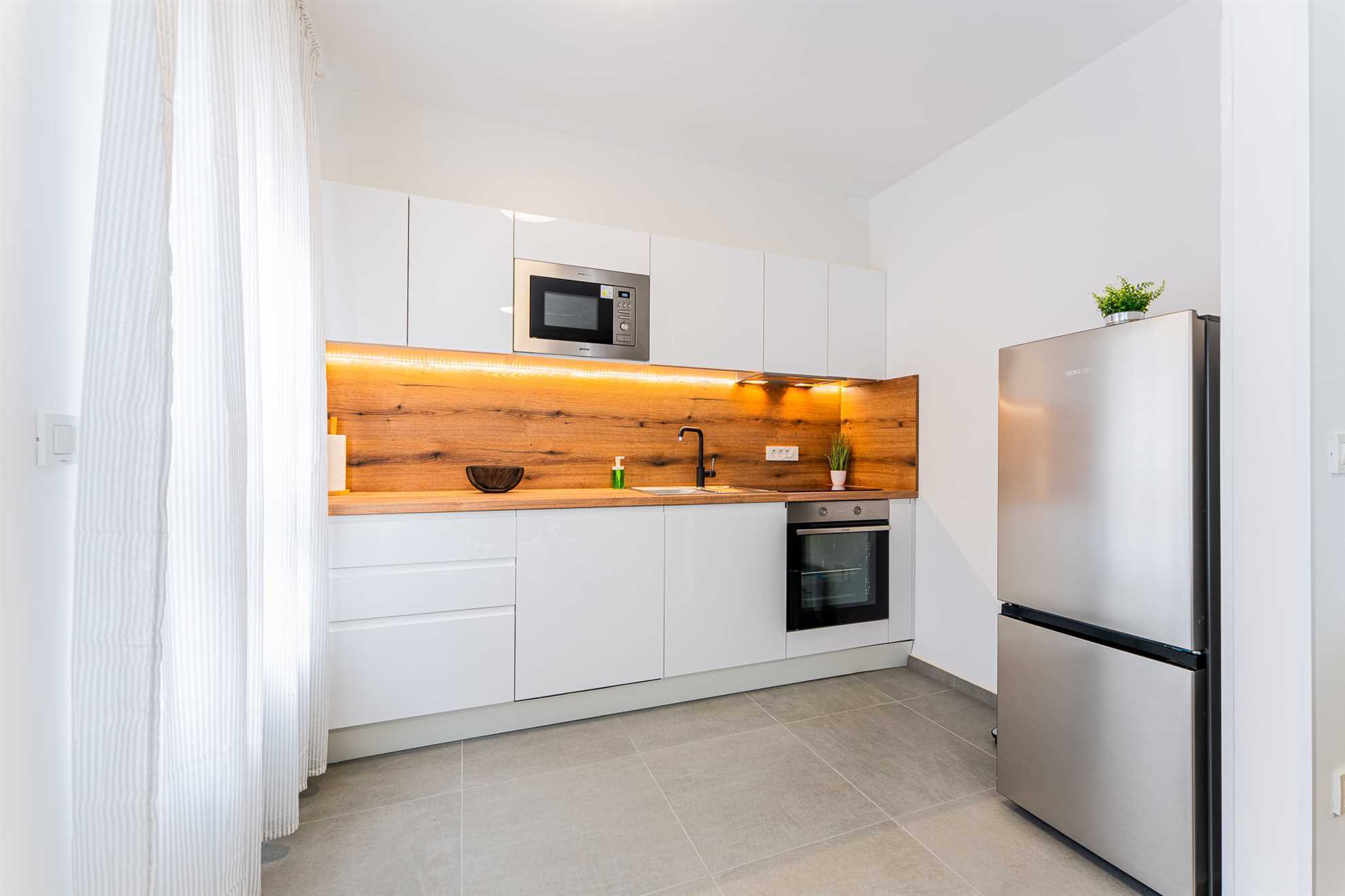 [98] Zamlačka 28C [98]