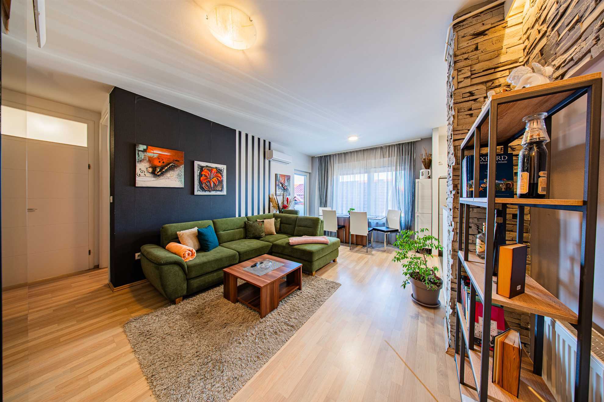 [202] Svetoklarska ulica 24J [202]