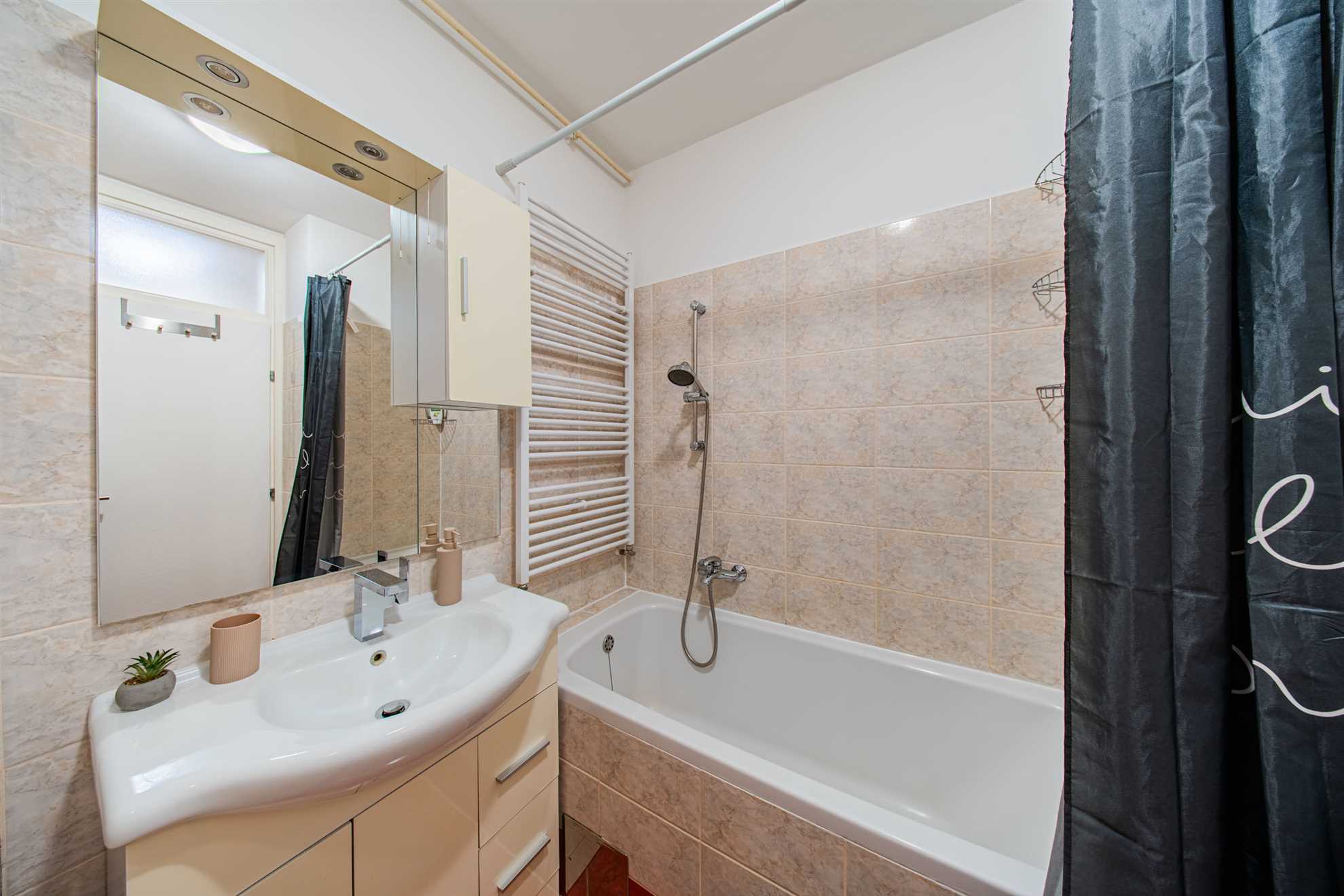 [197] Jaruščica 5 [197]