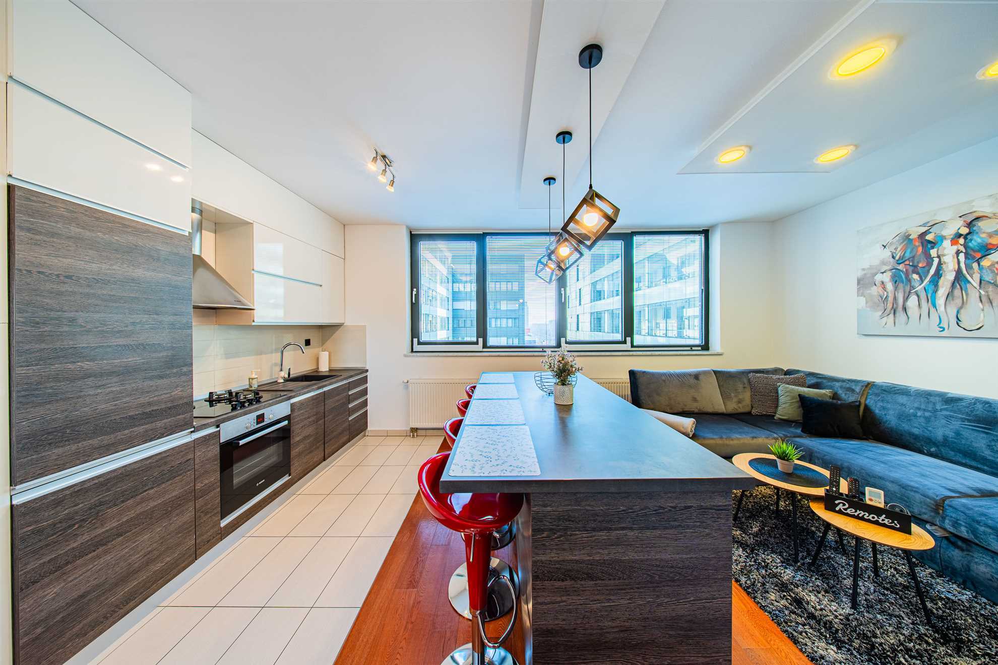 [215] Zg. avenija 104B [215]