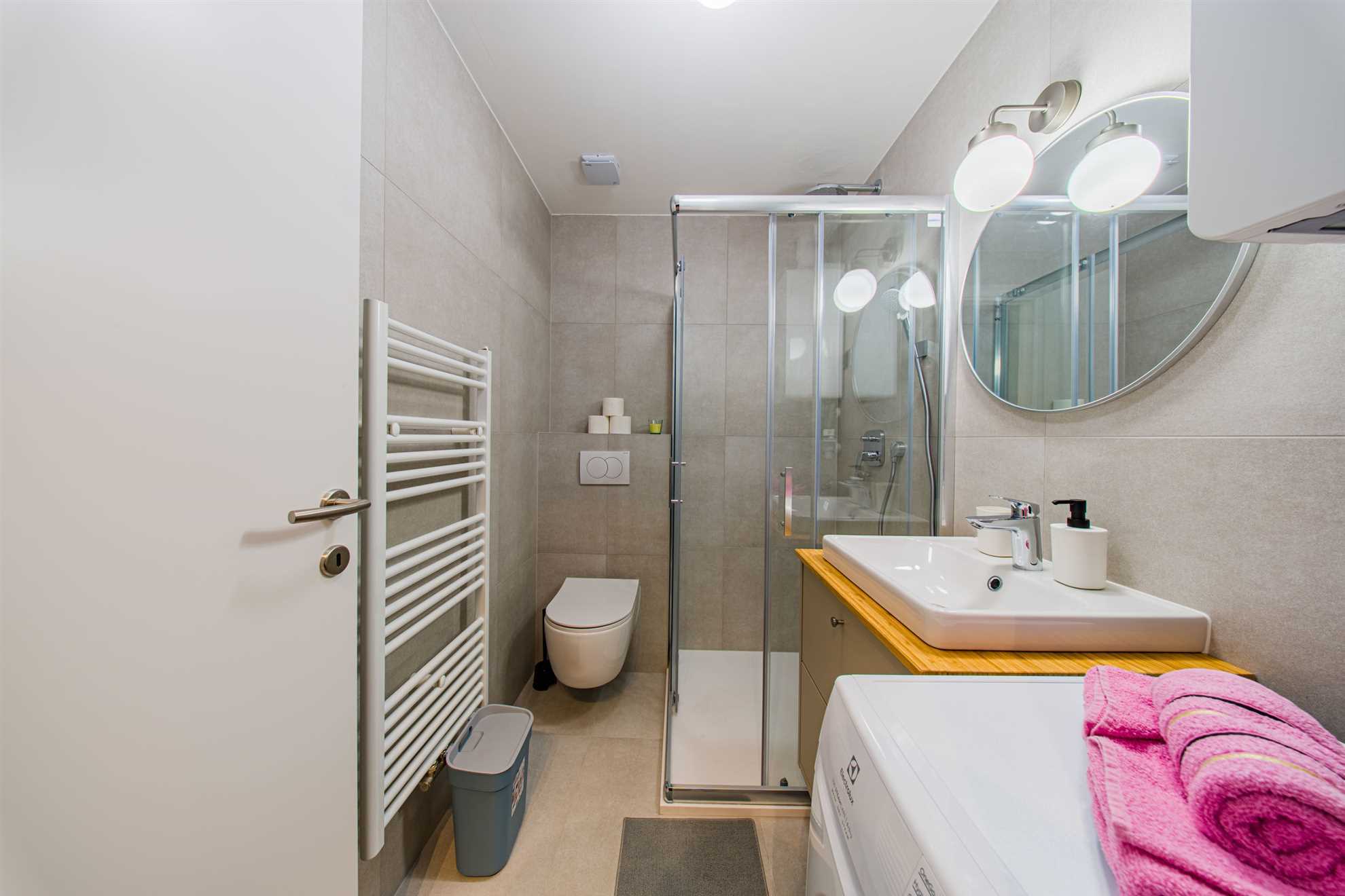 [204] Nehajska 47 [204]