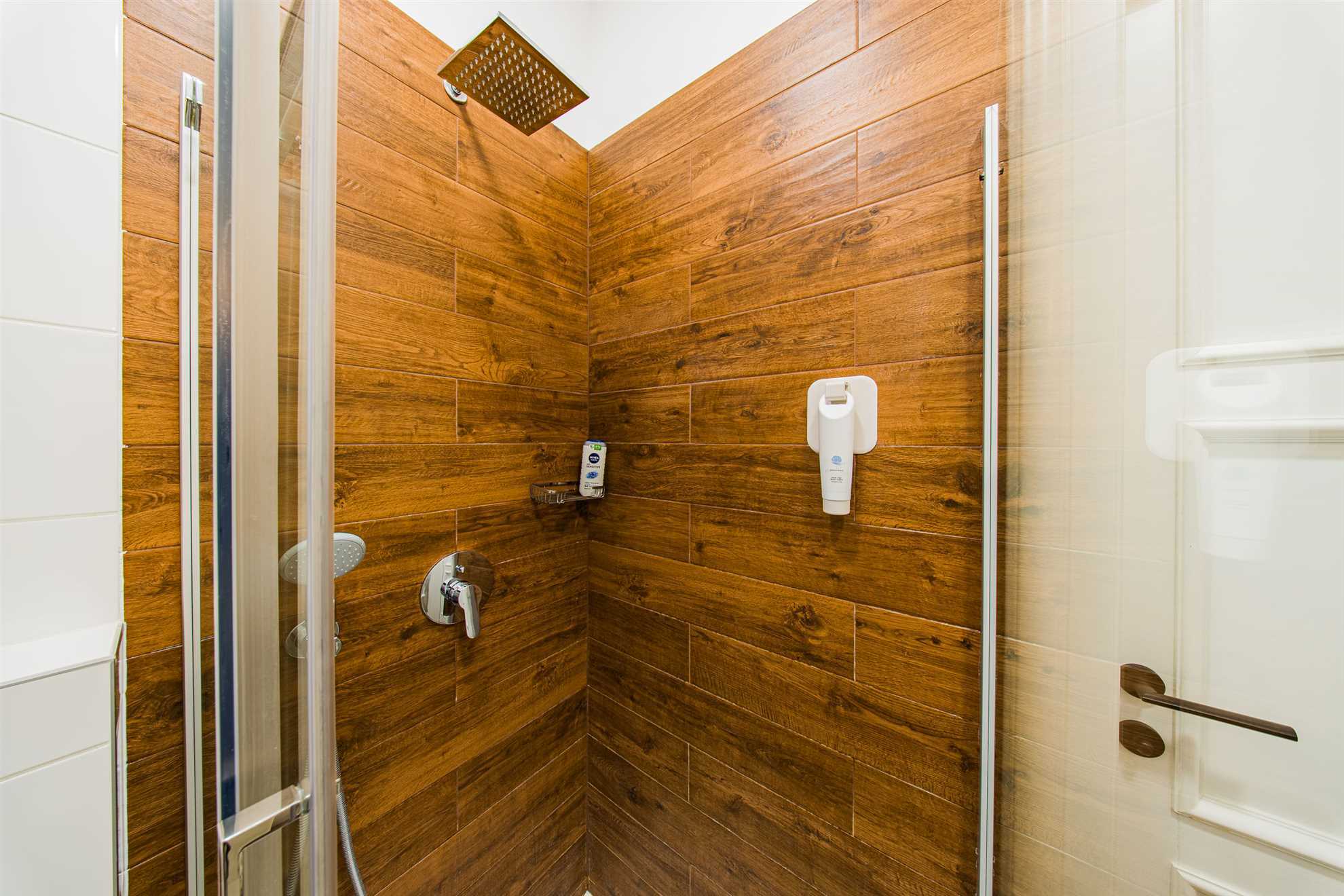 [208] Tkalčićeva ulica 4 [208]