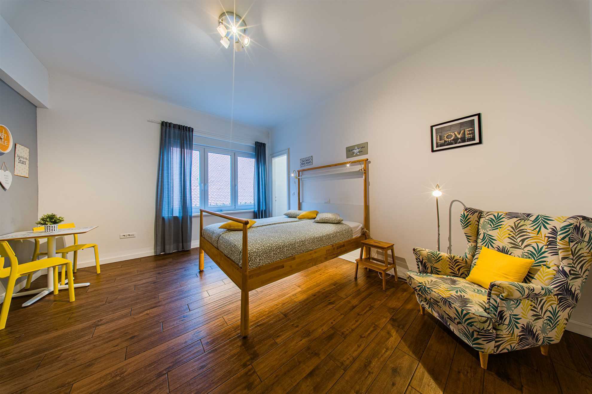 [209] Tkalčićeva ulica 4 [209]