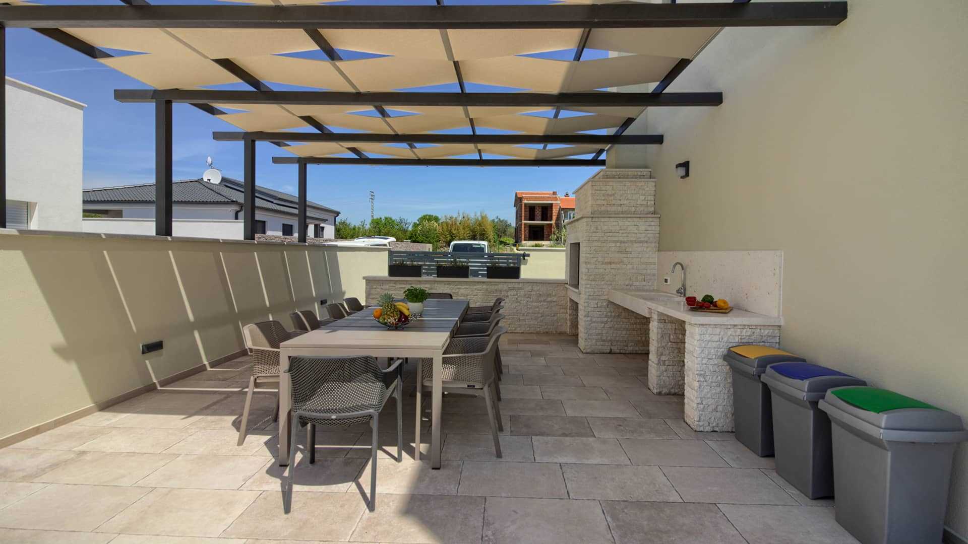 Villa Mako - The modern luxury villa with swimming pool and whirlpool in a quiet suburb of Pula