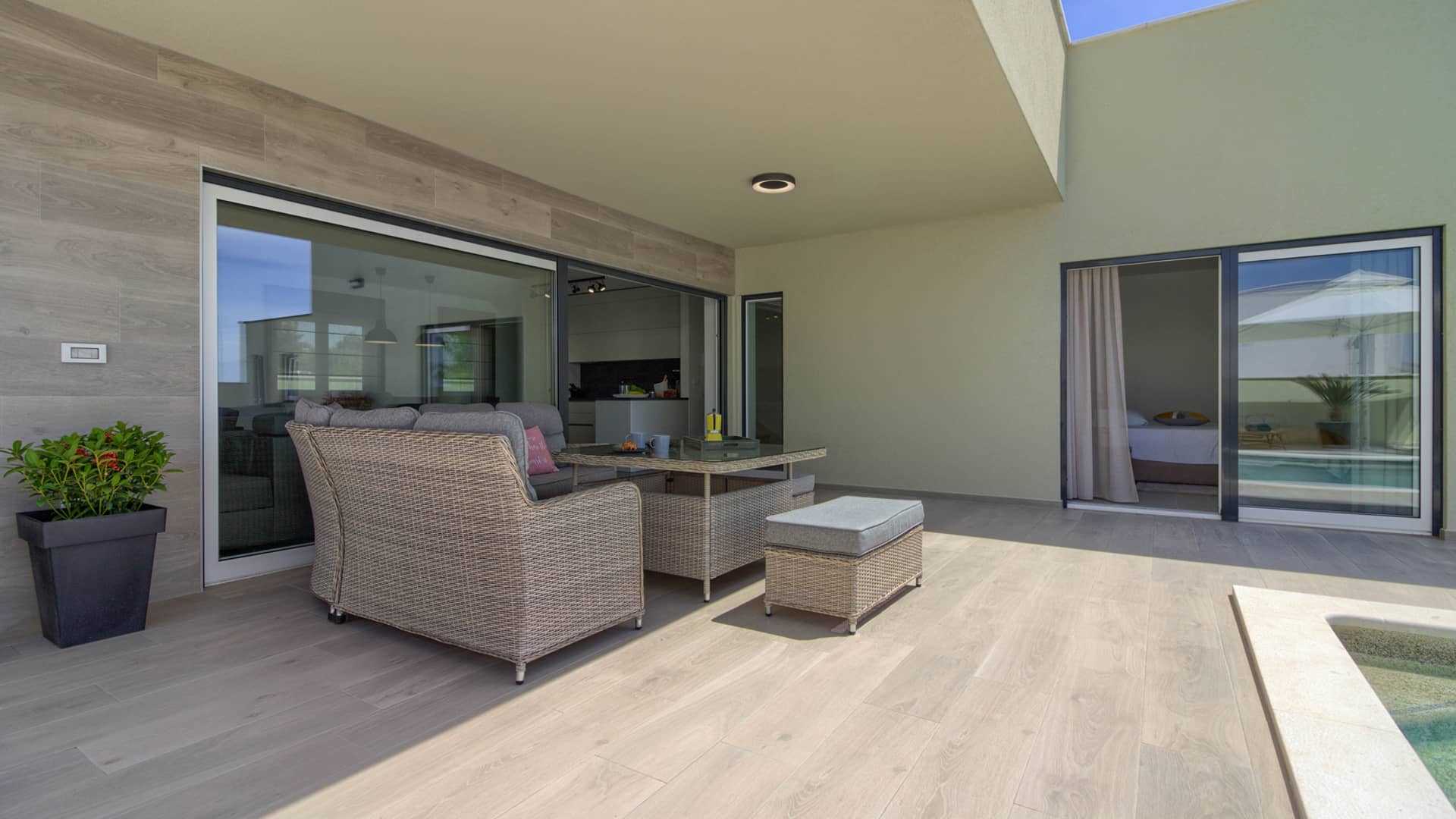 Villa Mako - The modern luxury villa with swimming pool and whirlpool in a quiet suburb of Pula