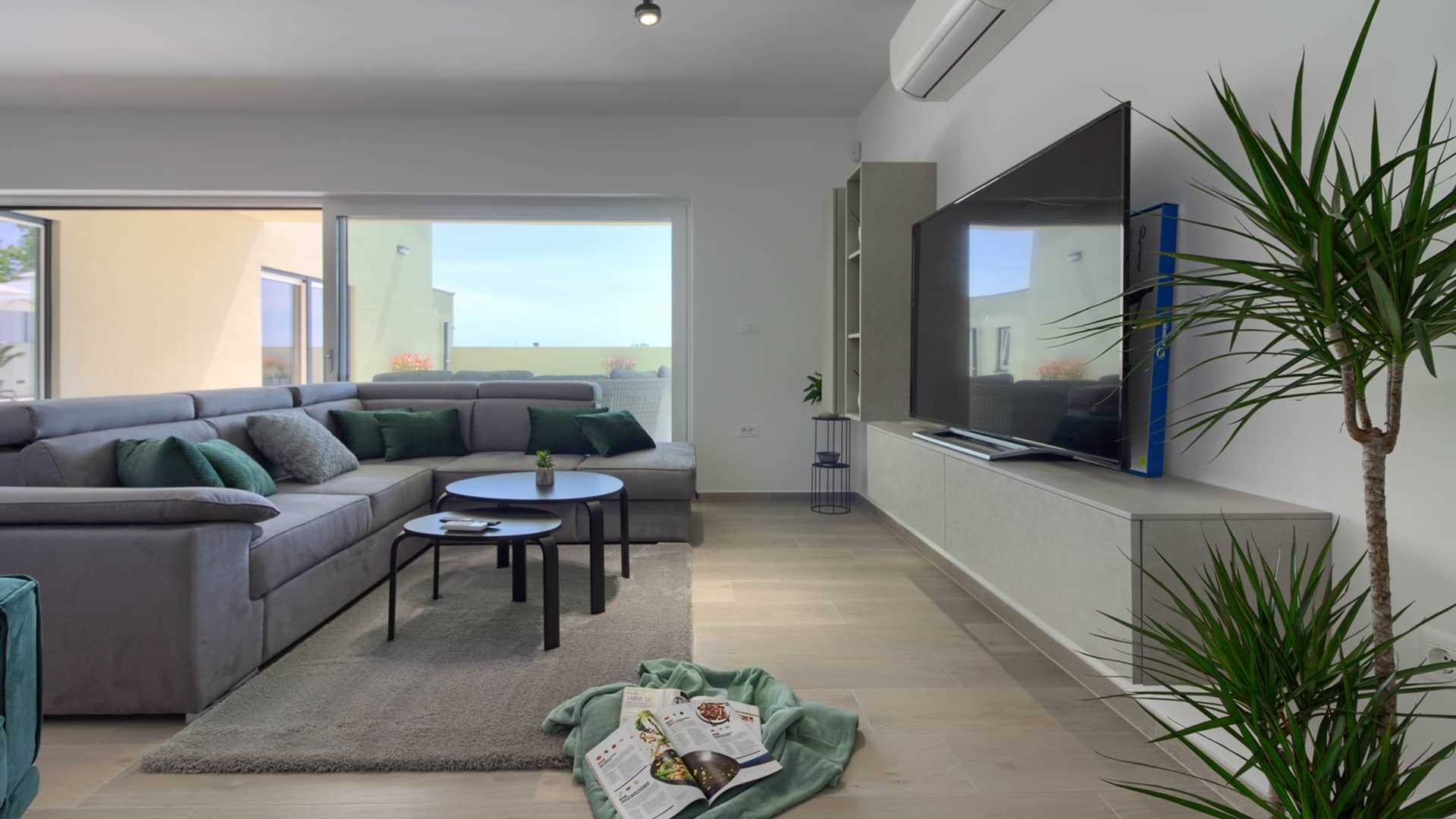 Villa Mako - The modern luxury villa with swimming pool and whirlpool in a quiet suburb of Pula