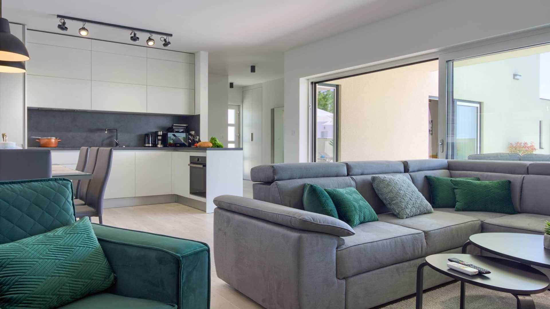 Villa Mako - The modern luxury villa with swimming pool and whirlpool in a quiet suburb of Pula