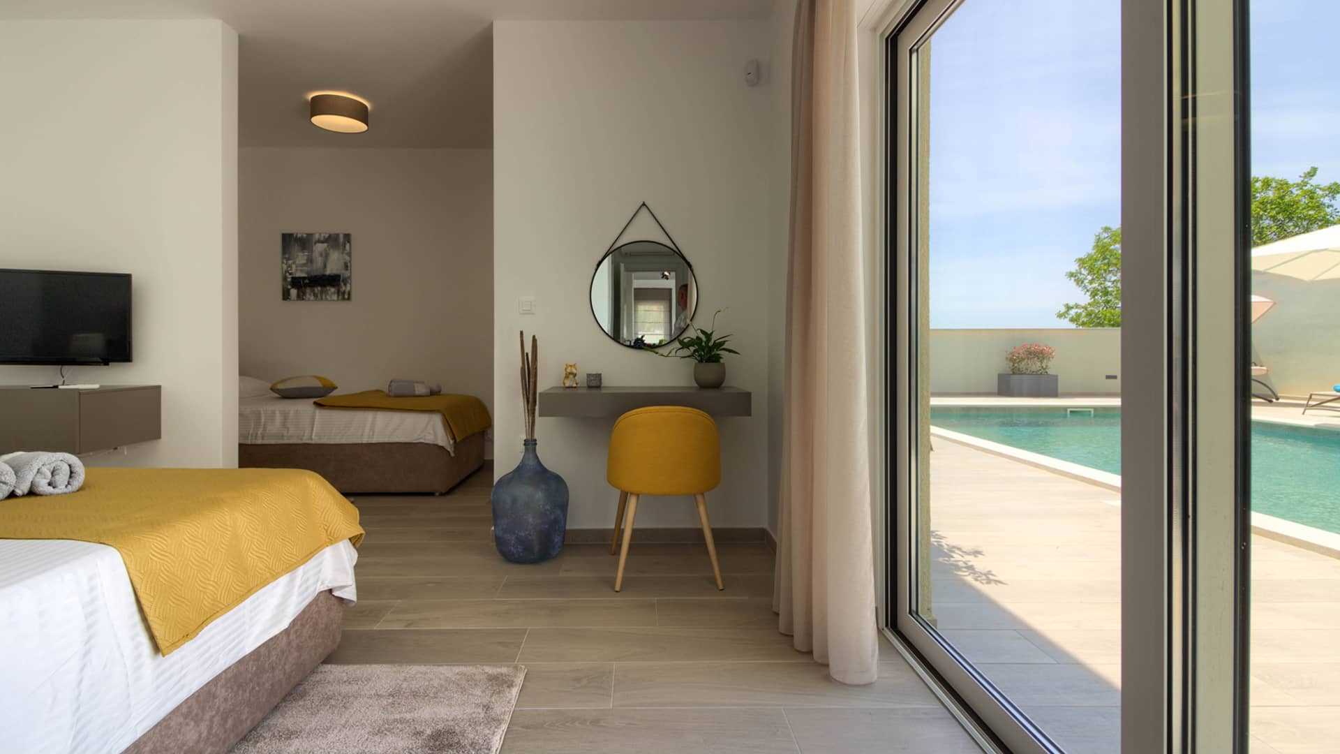 Villa Mako - The modern luxury villa with swimming pool and whirlpool in a quiet suburb of Pula