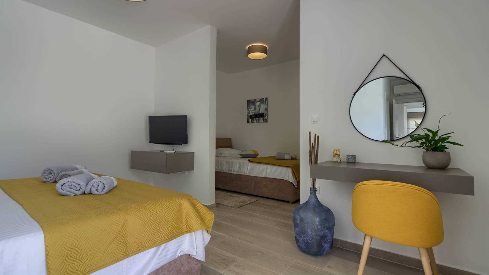 Villa Mako - The modern luxury villa with swimming pool and whirlpool in a quiet suburb of Pula