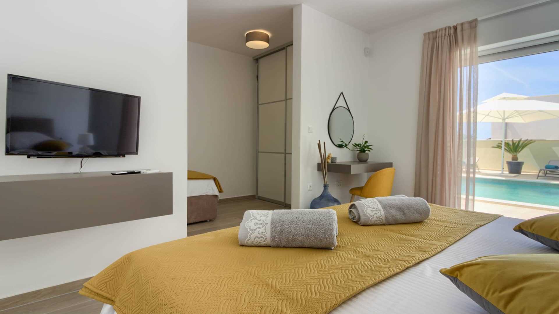Villa Mako - The modern luxury villa with swimming pool and whirlpool in a quiet suburb of Pula