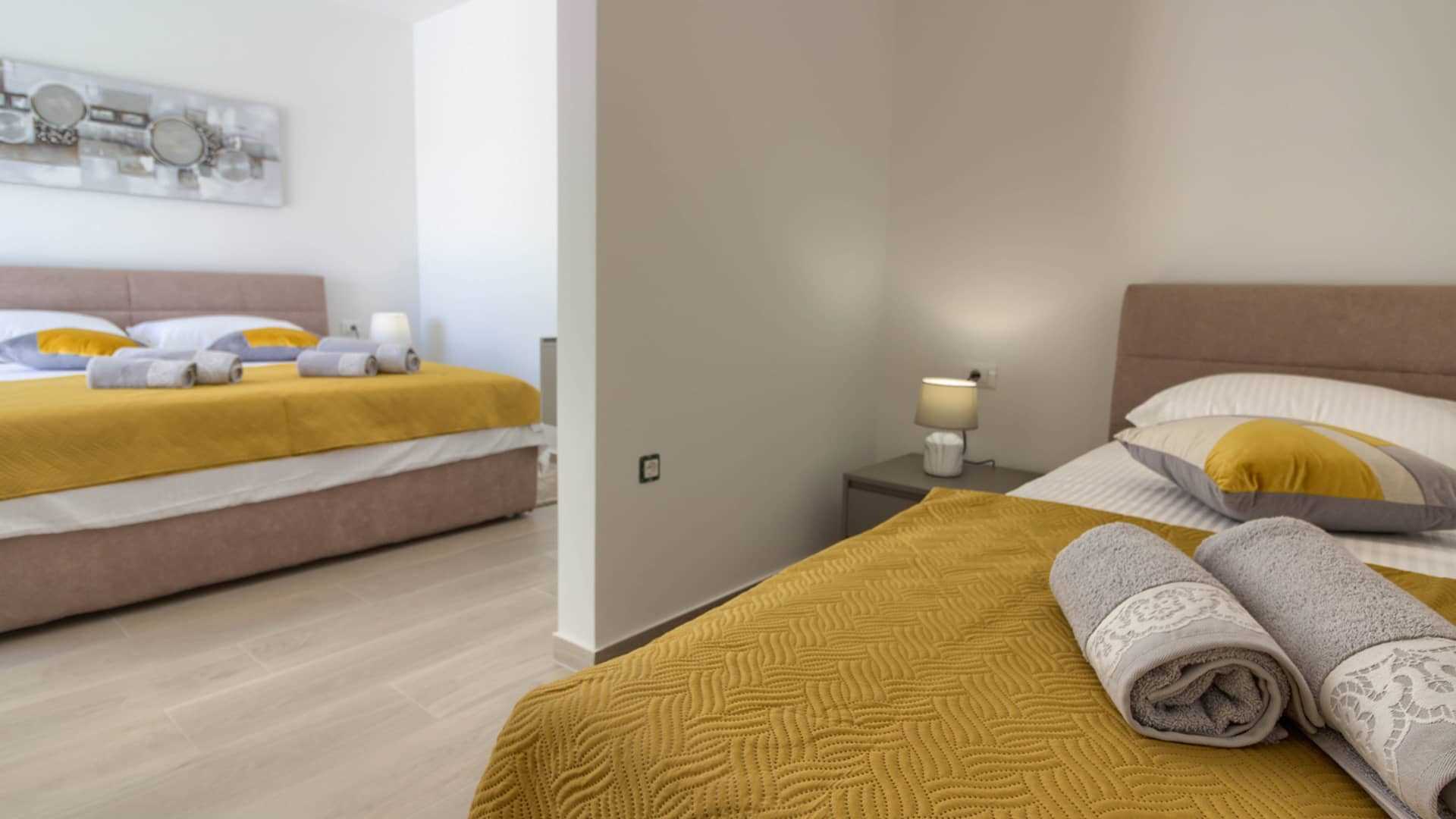 Villa Mako - The modern luxury villa with swimming pool and whirlpool in a quiet suburb of Pula