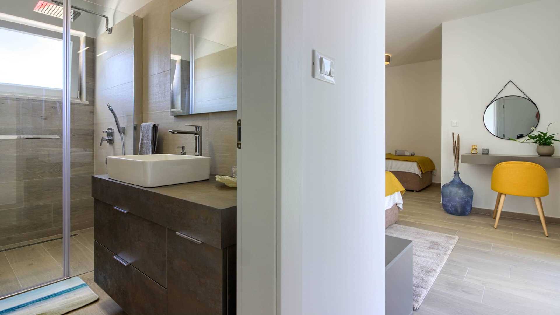 Villa Mako - The modern luxury villa with swimming pool and whirlpool in a quiet suburb of Pula