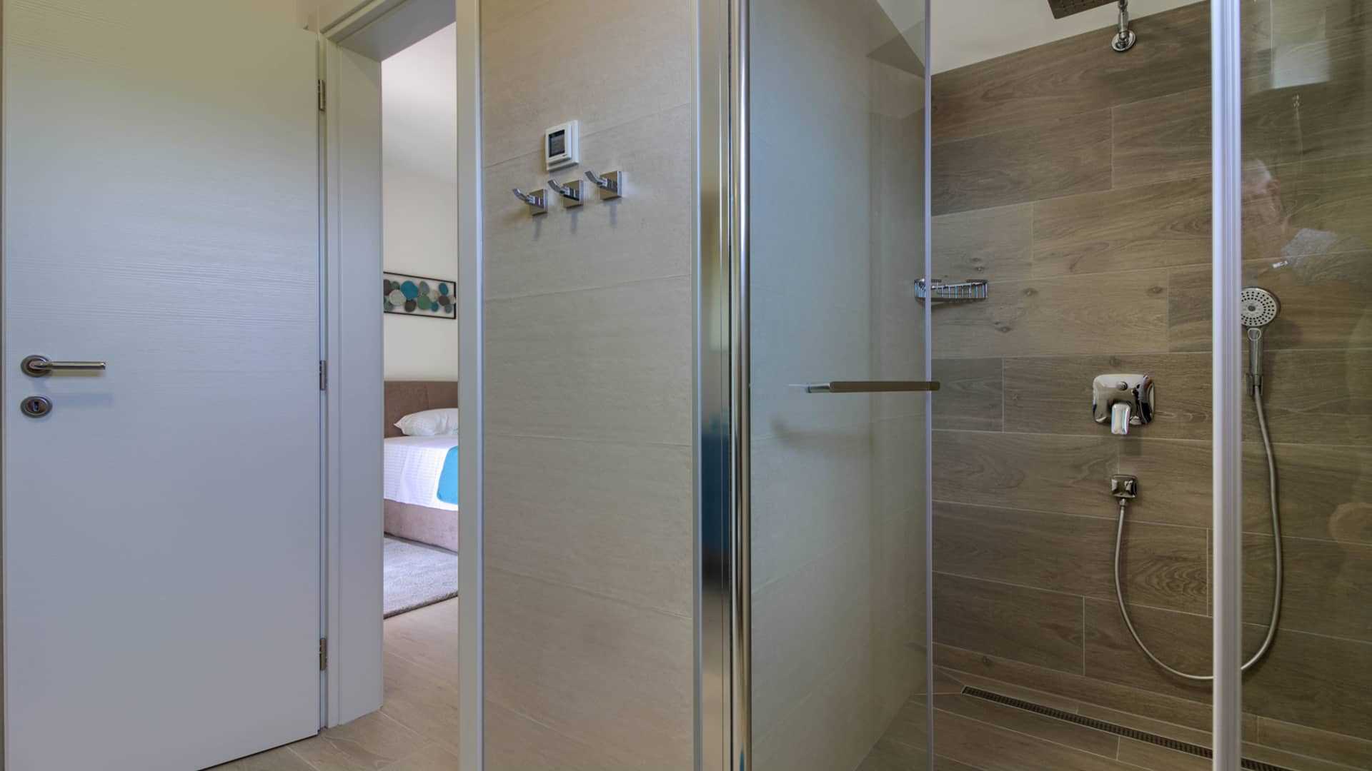 Villa Mako - The modern luxury villa with swimming pool and whirlpool in a quiet suburb of Pula