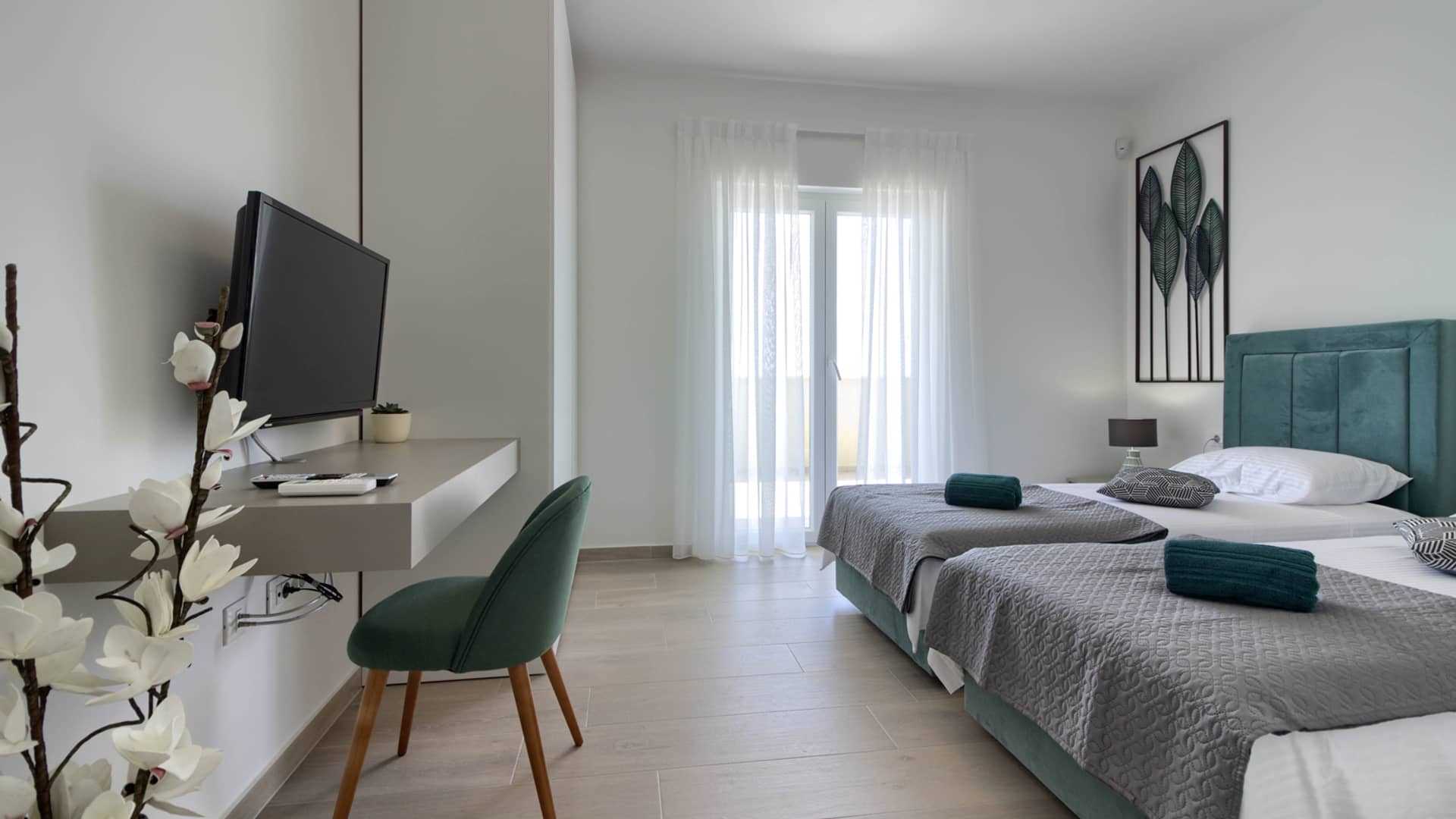 Villa Mako - The modern luxury villa with swimming pool and whirlpool in a quiet suburb of Pula
