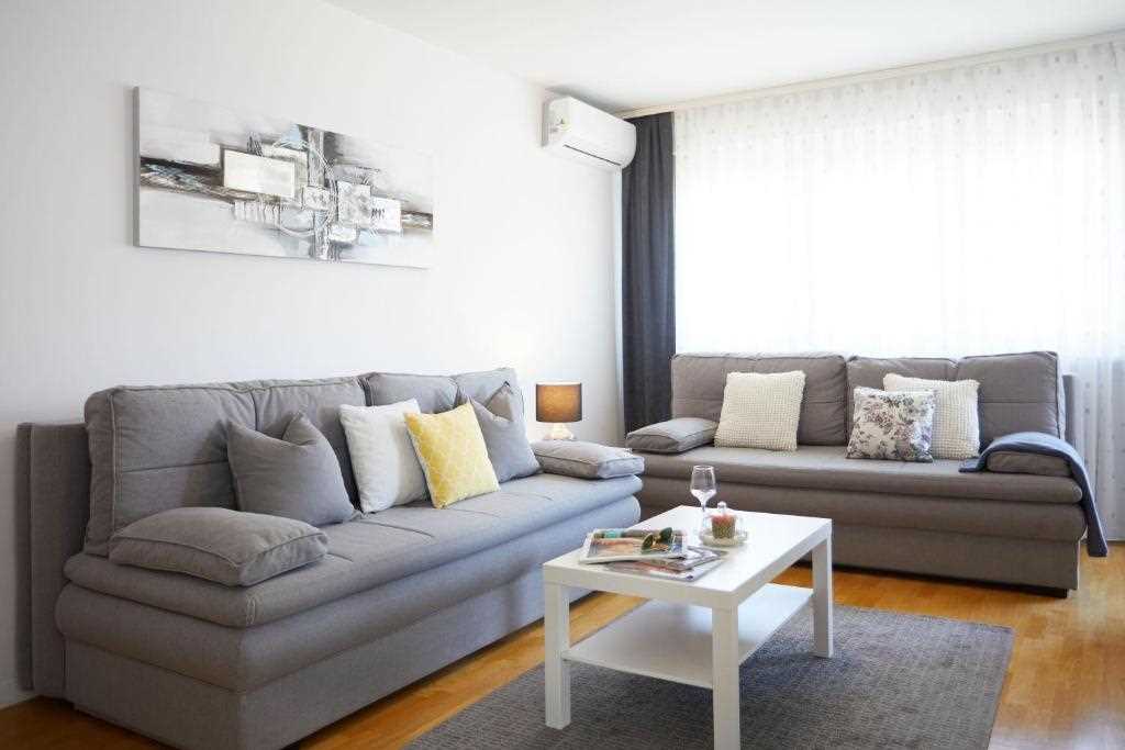 Apartment MADRAL