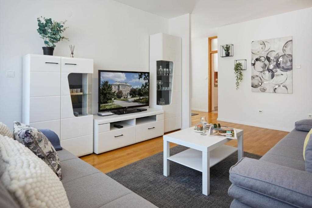 Apartment MADRAL
