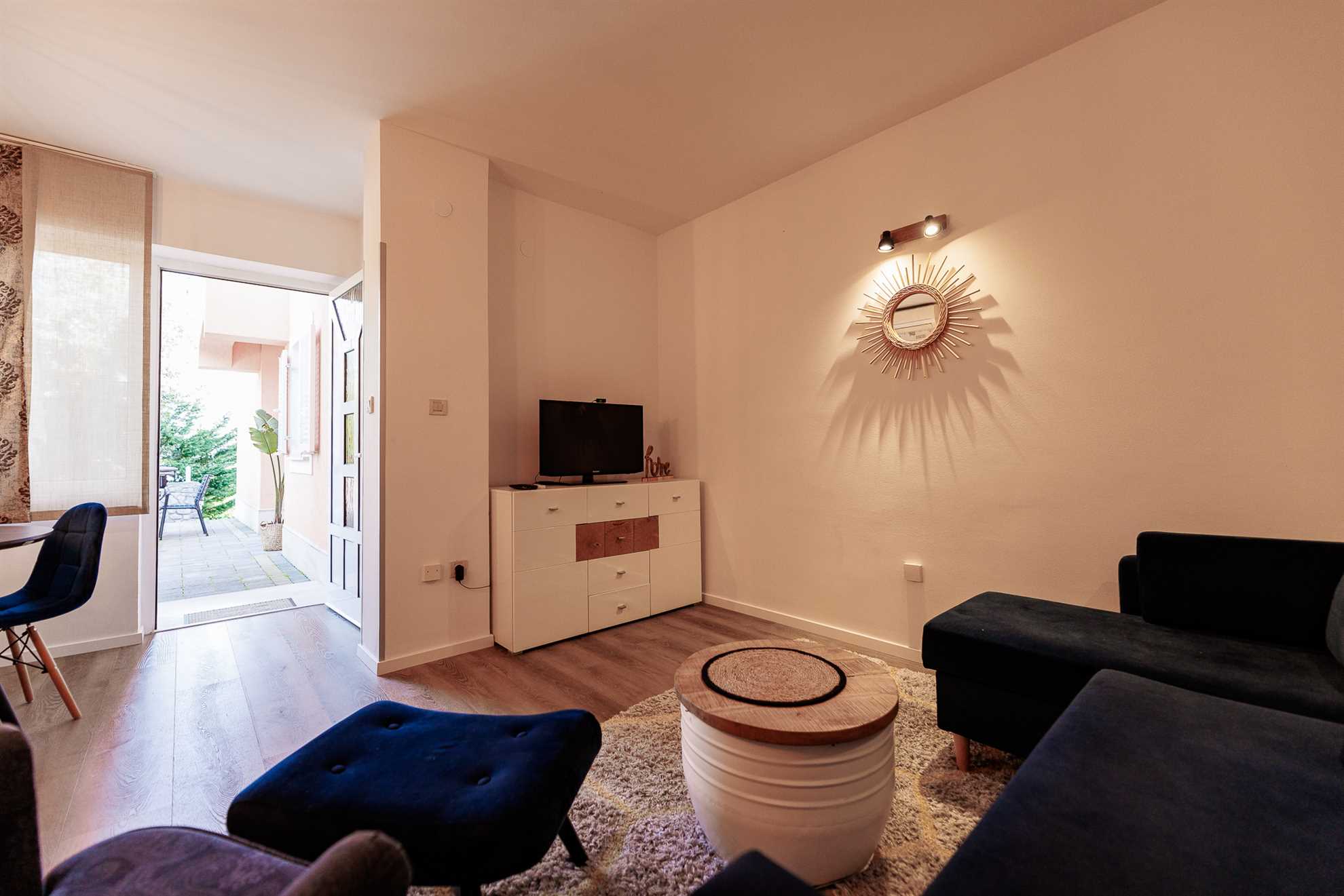 Modern one bedroom apartment with shared pool