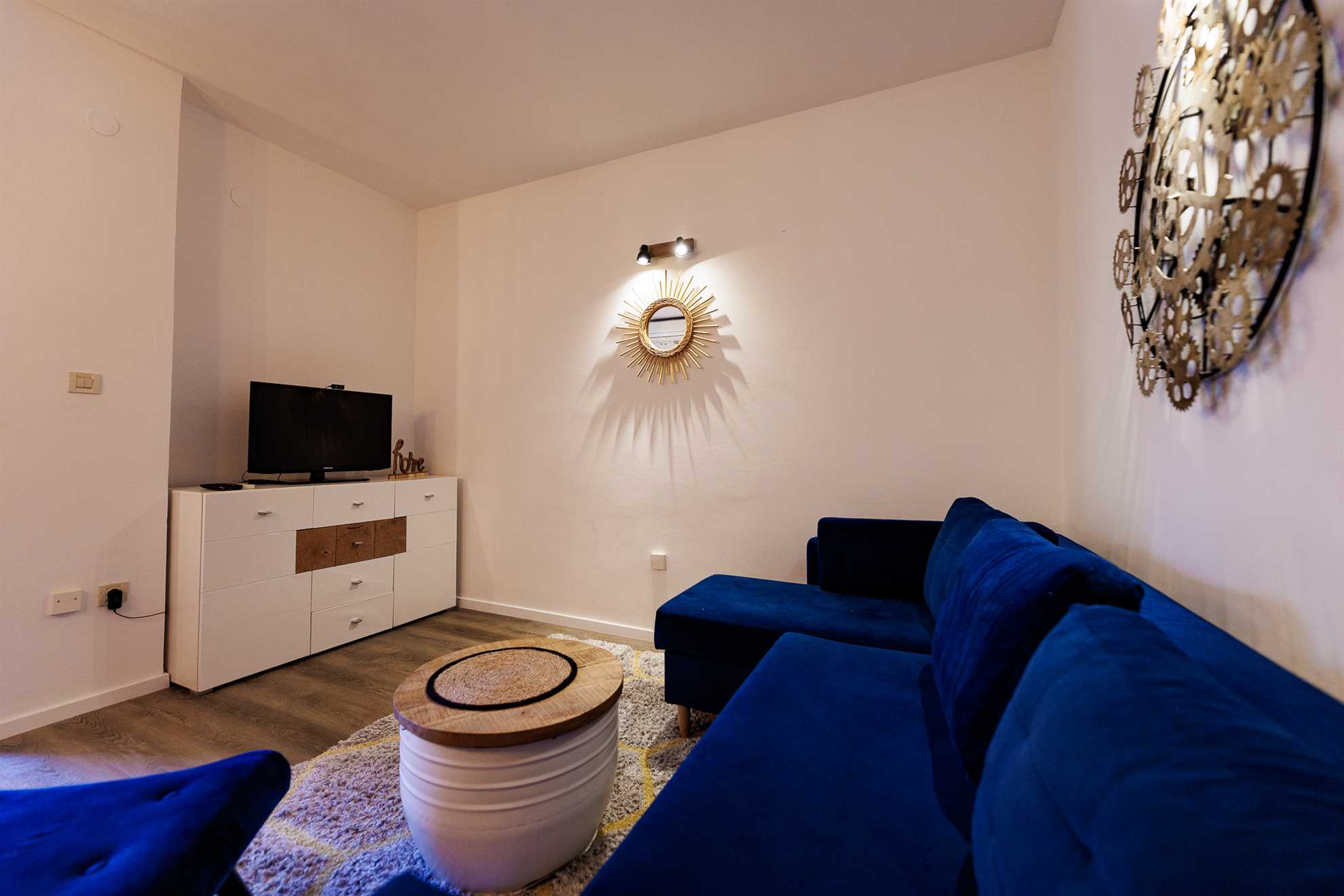 Modern one bedroom apartment with shared pool