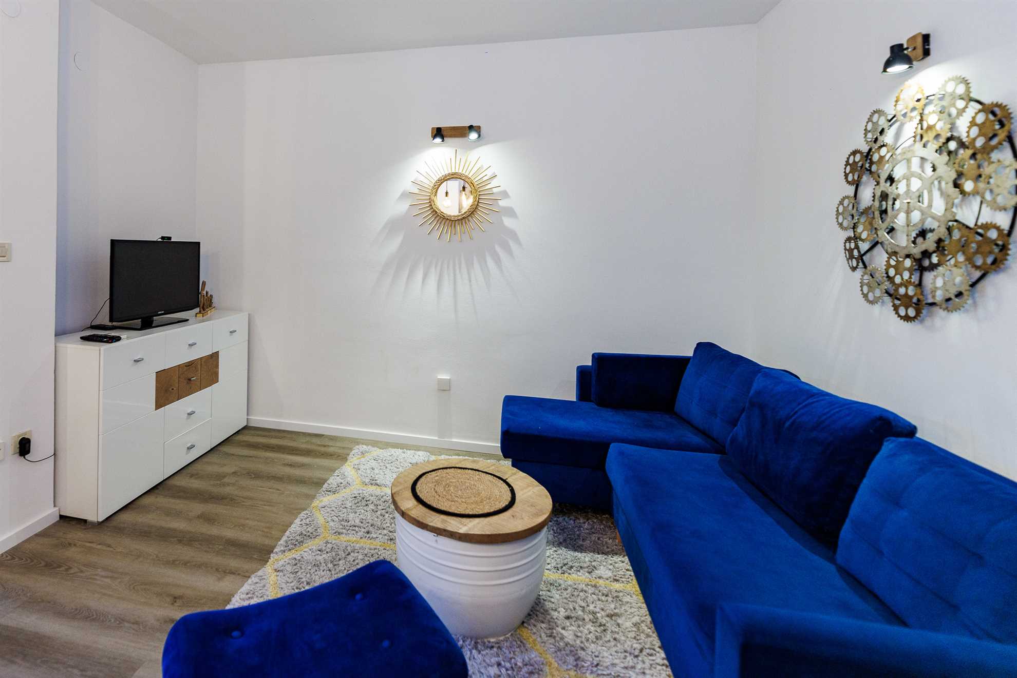 Modern one bedroom apartment with shared pool