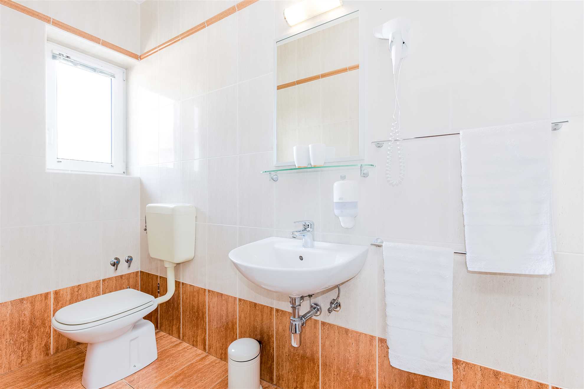 Rental #9373