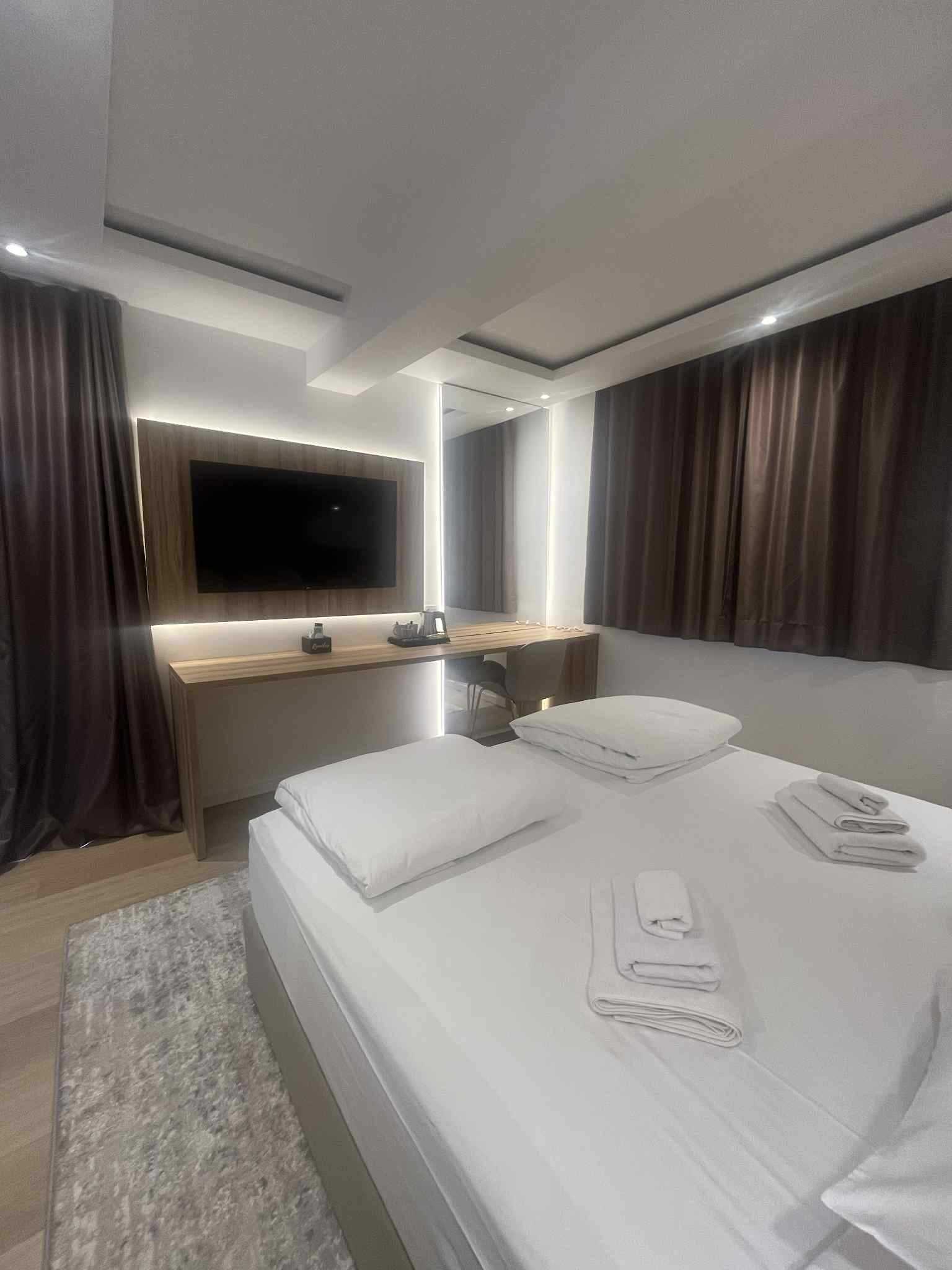 Image of Deluxe Double Room with Balcony and Sea View