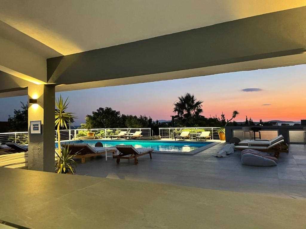 One bedroom suite