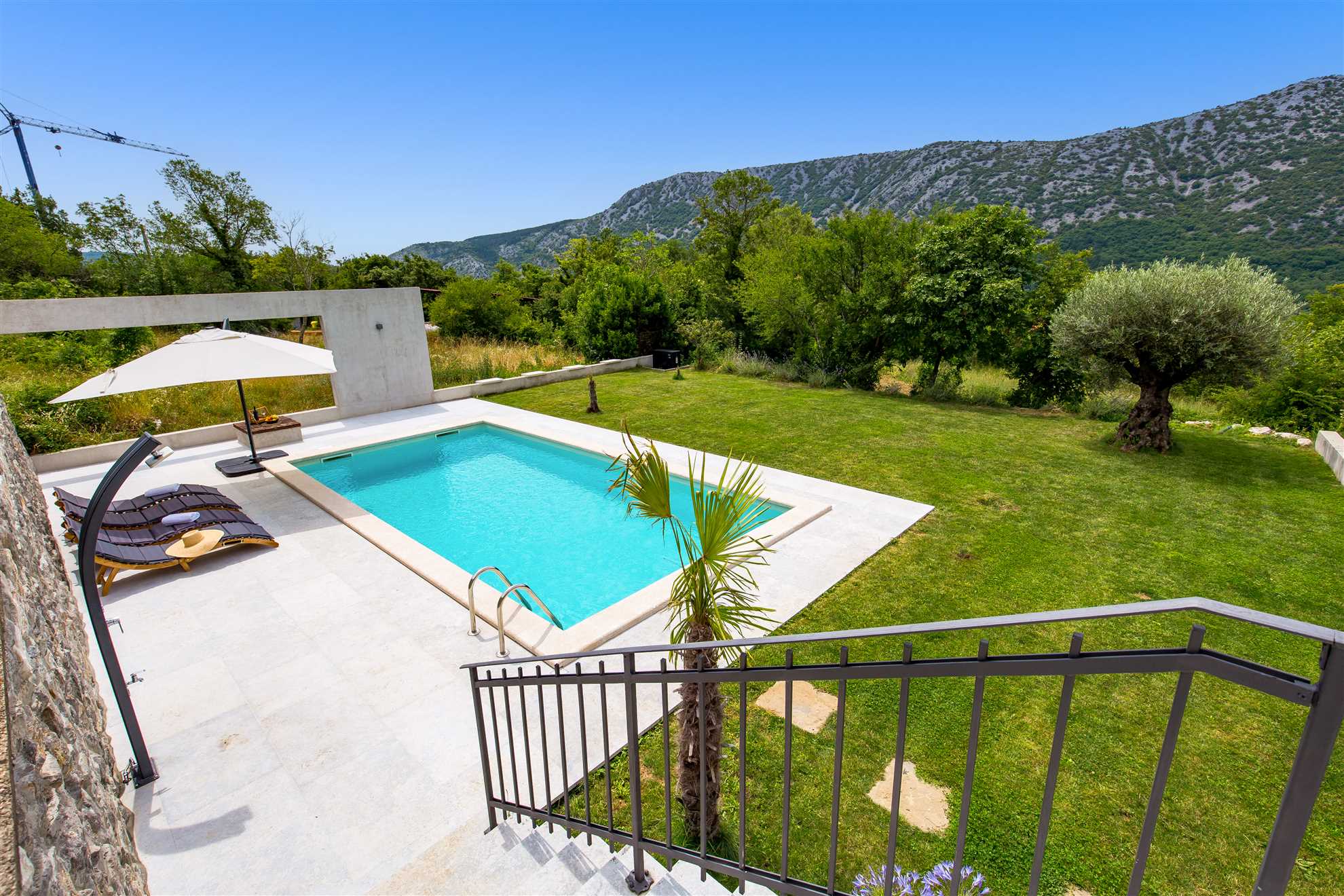 Holiday House Katunar