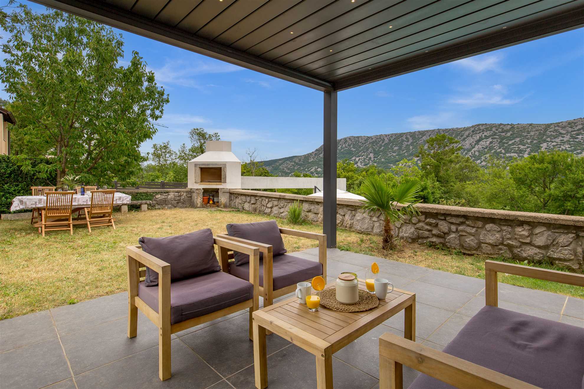 Holiday House Katunar