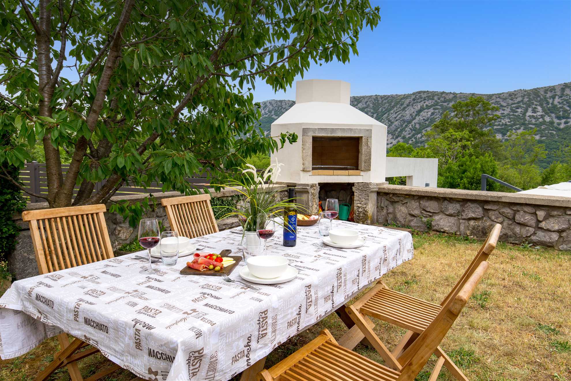 Holiday House Katunar
