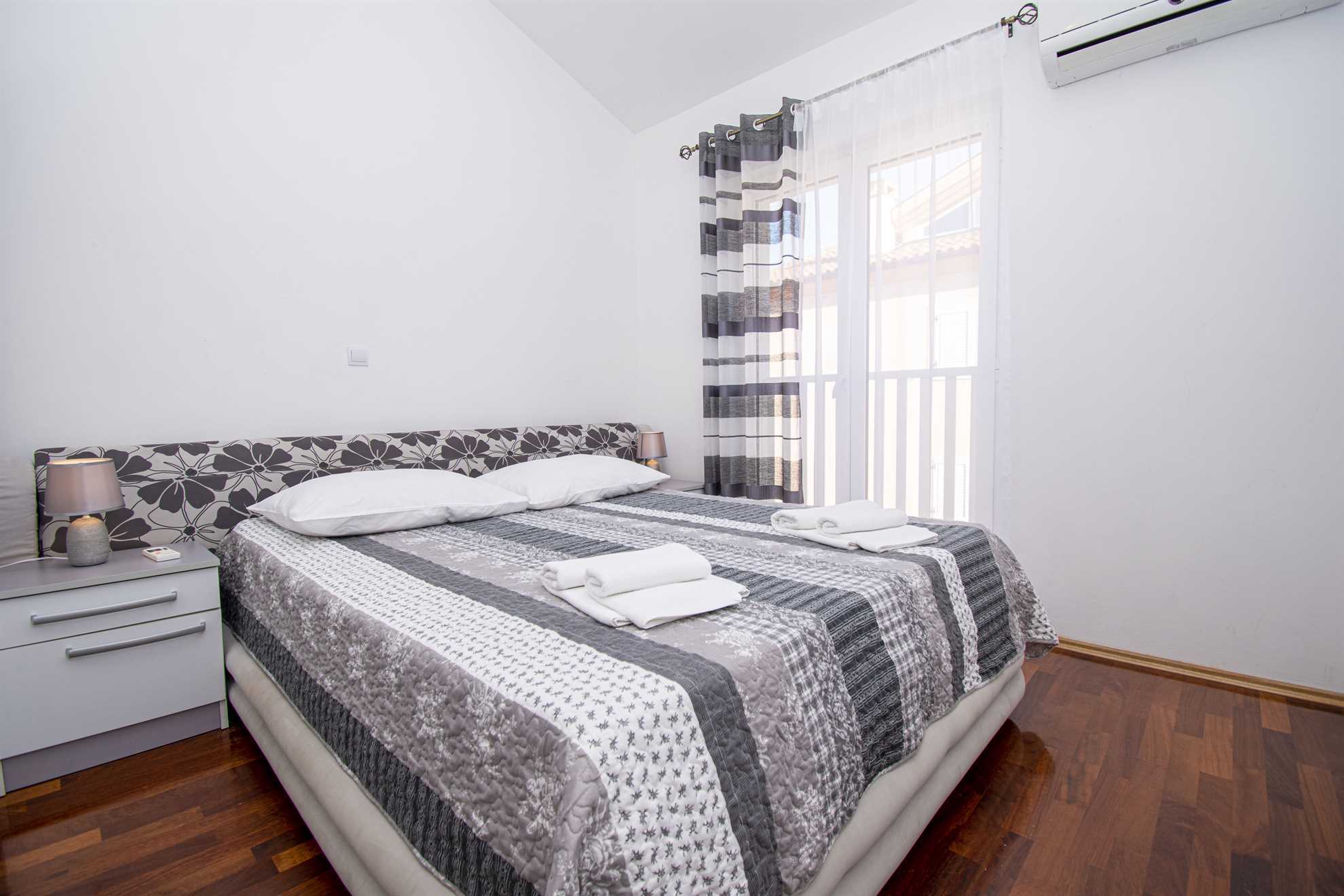 LotusApart One Bedroom