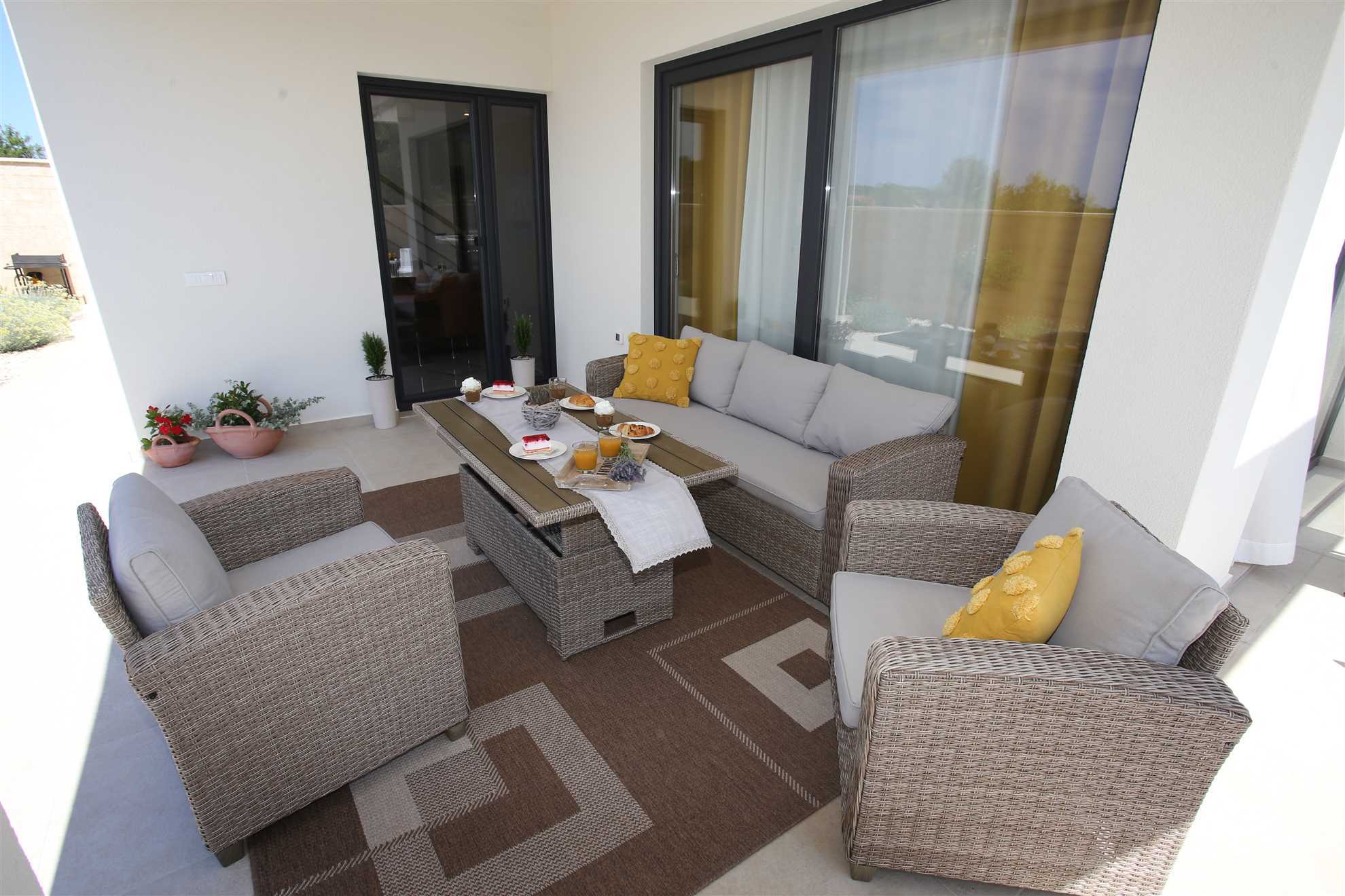 Villa Punta Sol with jacuzzi